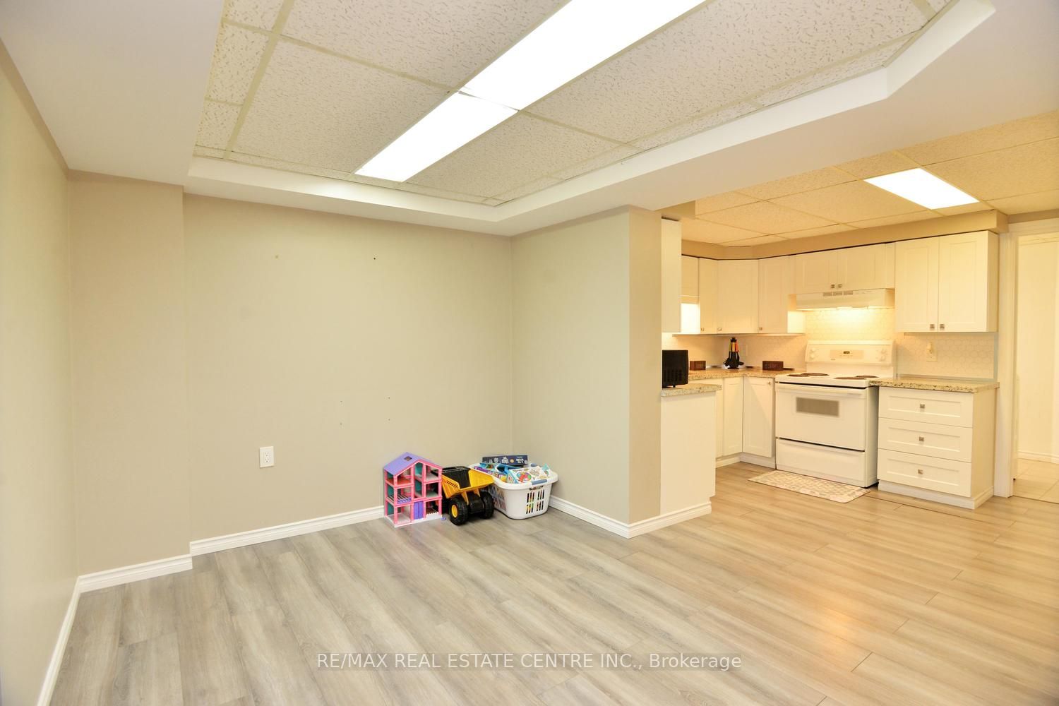 43 Regalview Drive Property Photo 38