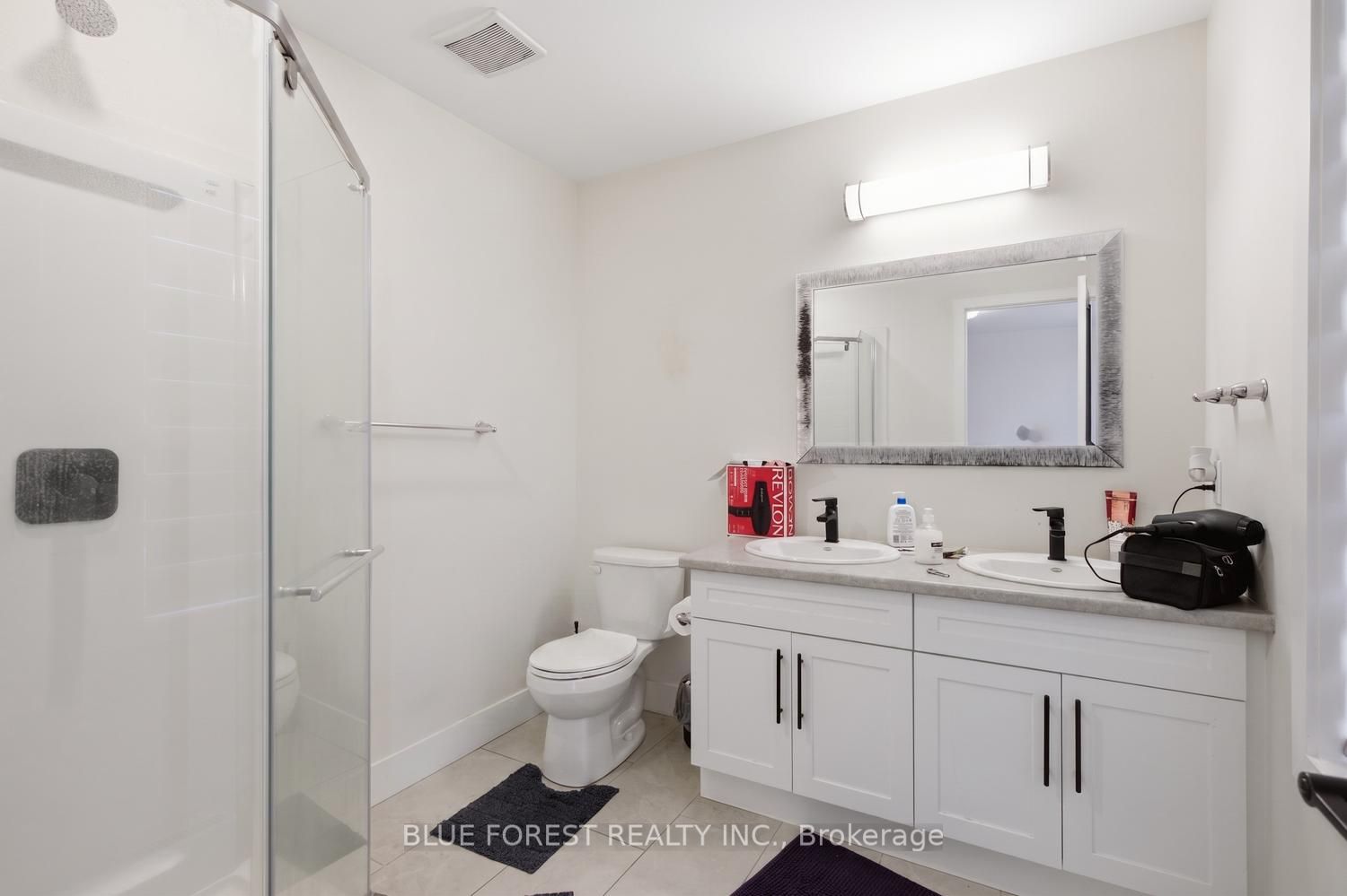 23 Christopher Court Property Photo 17