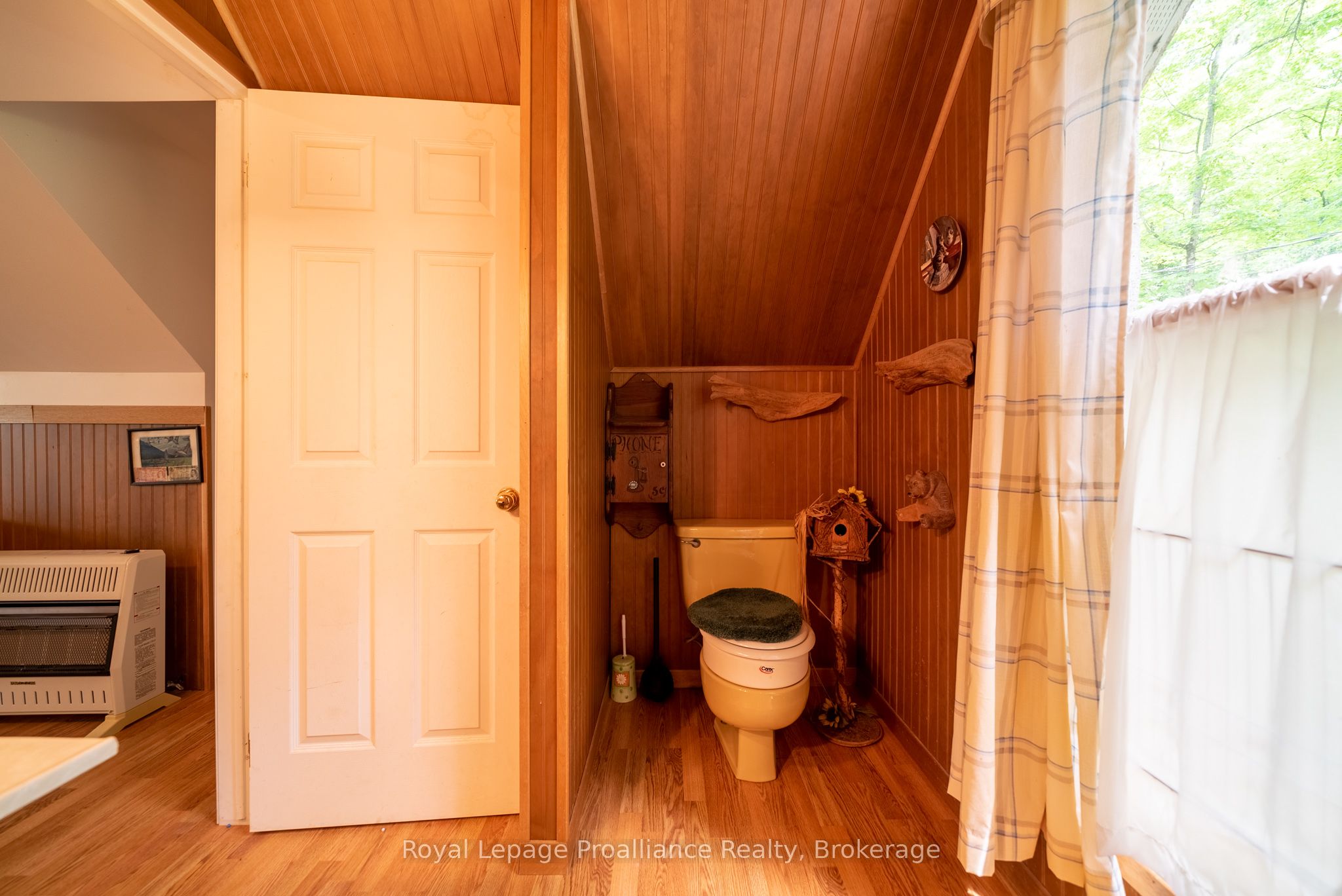 1117a Twin Pine Lane Property Photo 14