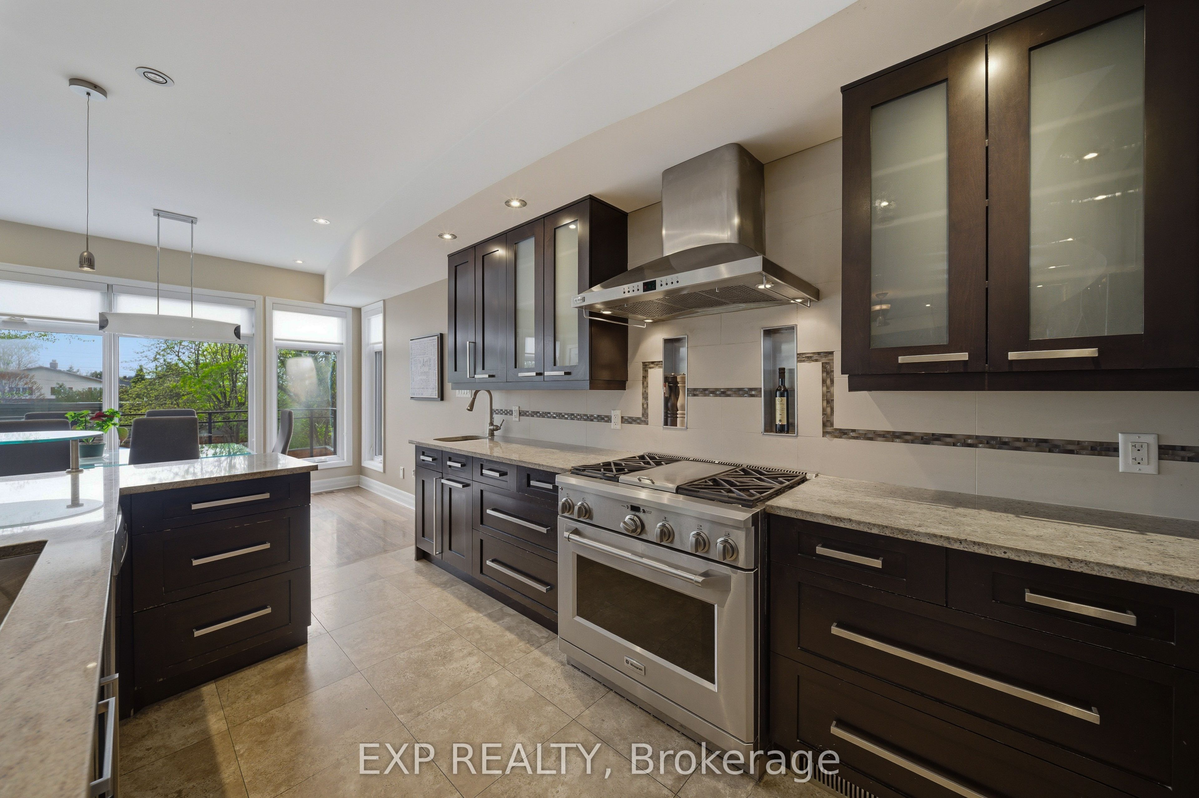 1356 Louis Lane Property Photo 6