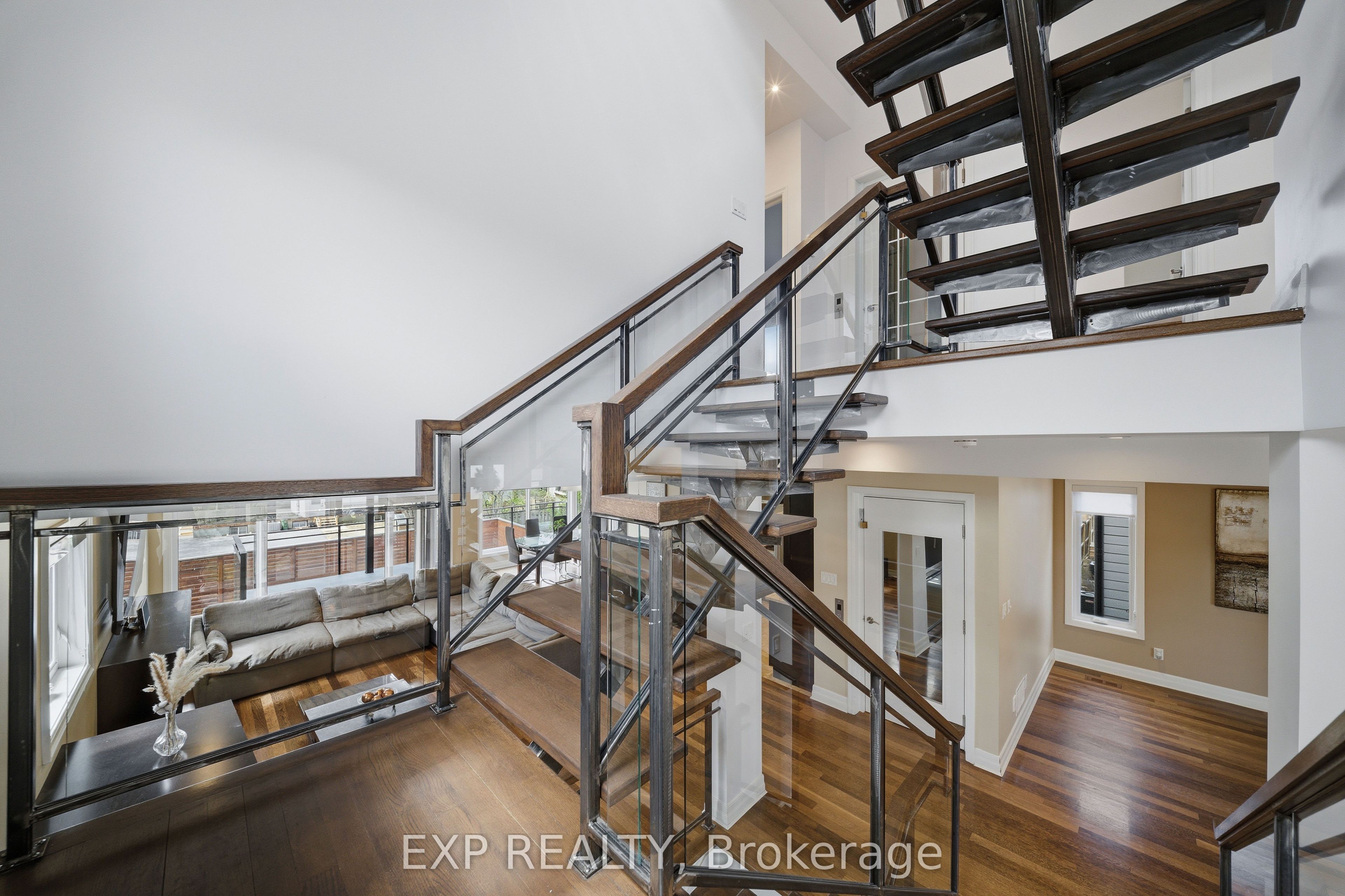 1356 Louis Lane Property Photo 13
