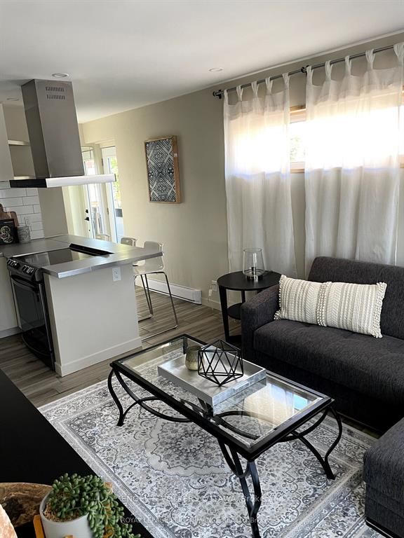 10 Sherbrooke Avenue Property Photo 8