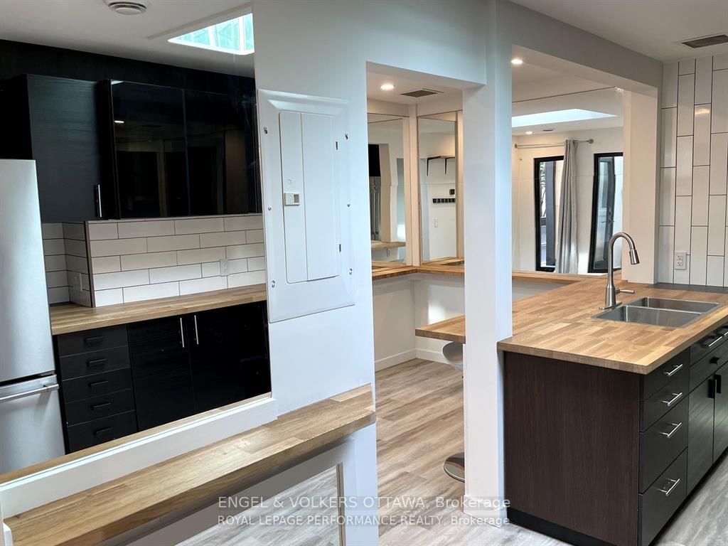 10 Sherbrooke Avenue Property Photo 13