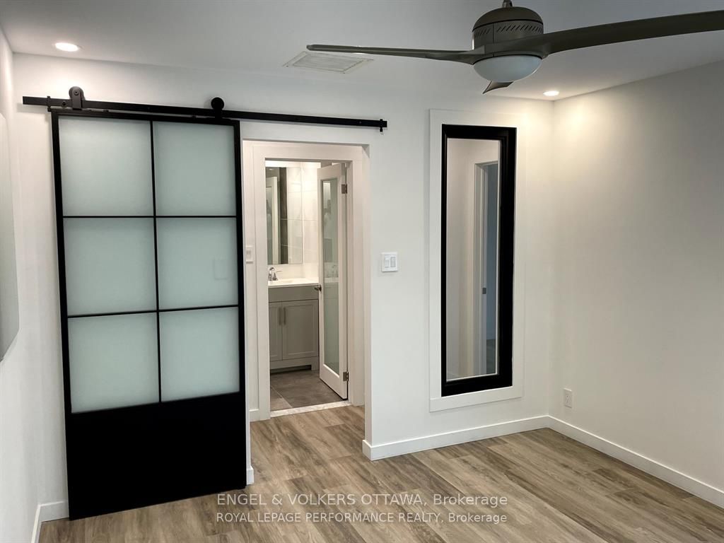 10 Sherbrooke Avenue Property Photo 18