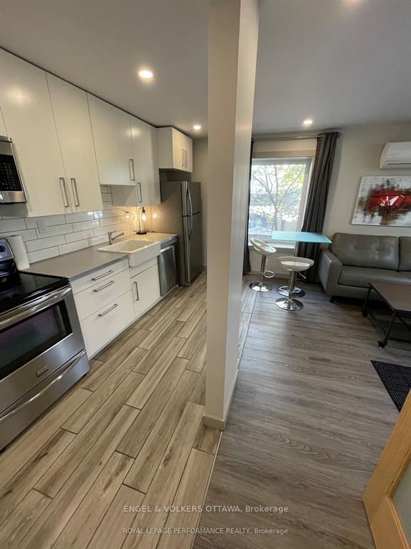 10 Sherbrooke Avenue Property Photo 23