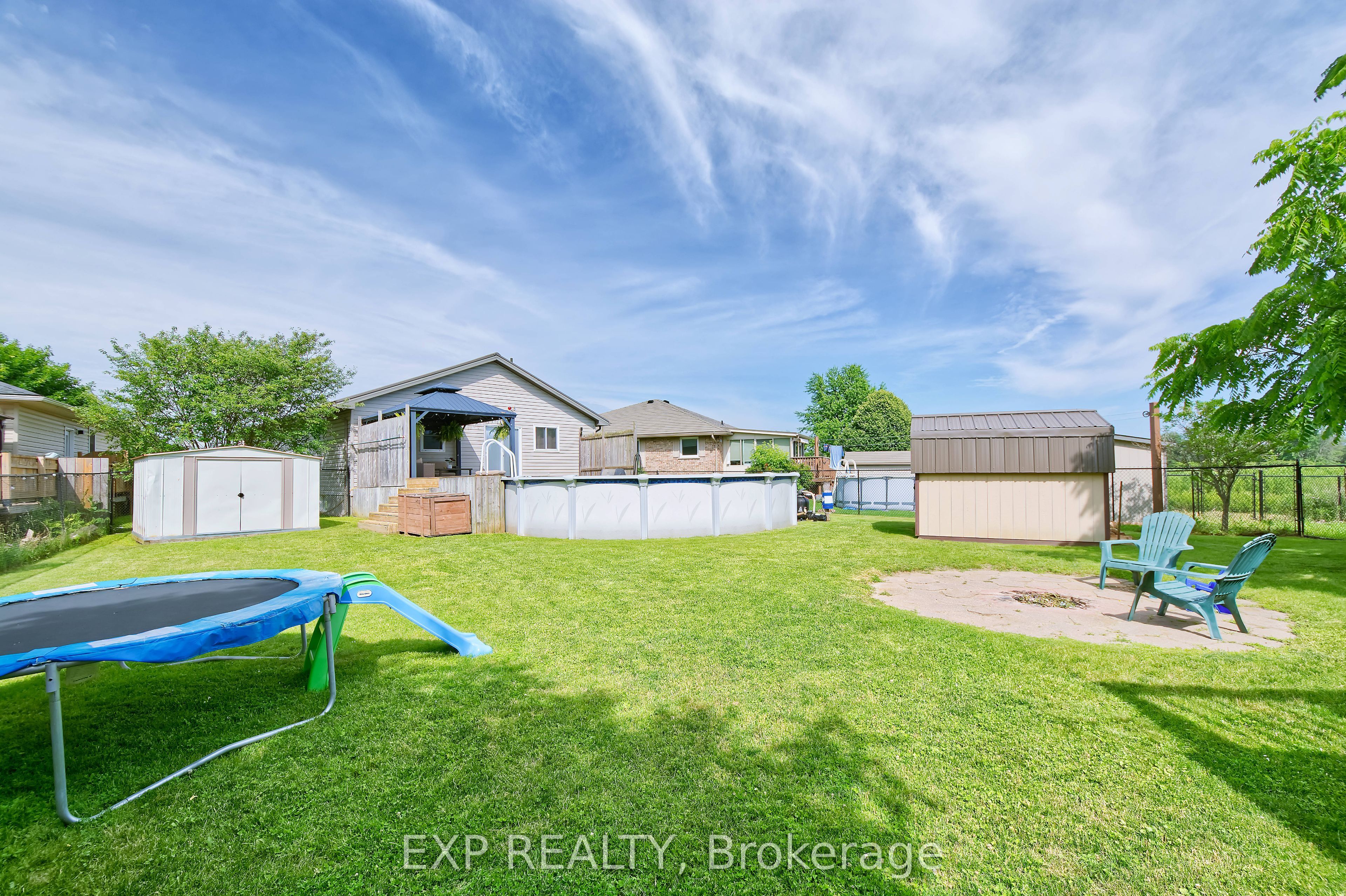 8 Rebecca Drive Property Photo 40