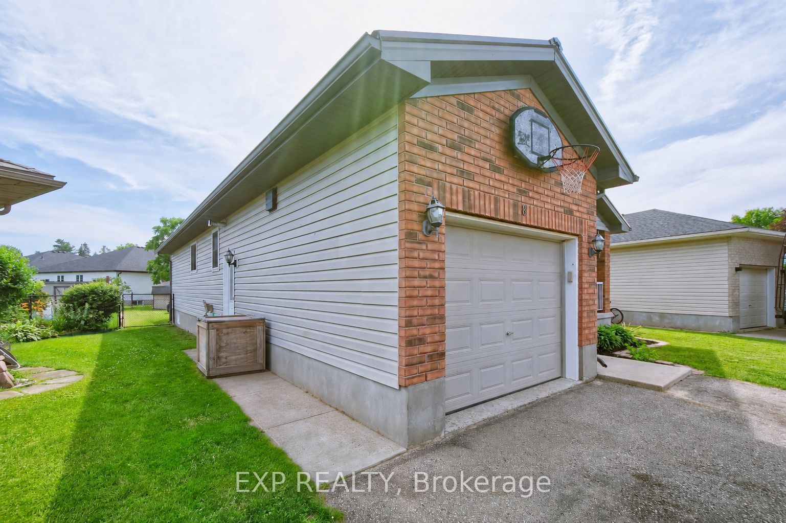 8 Rebecca Drive Property Photo 41