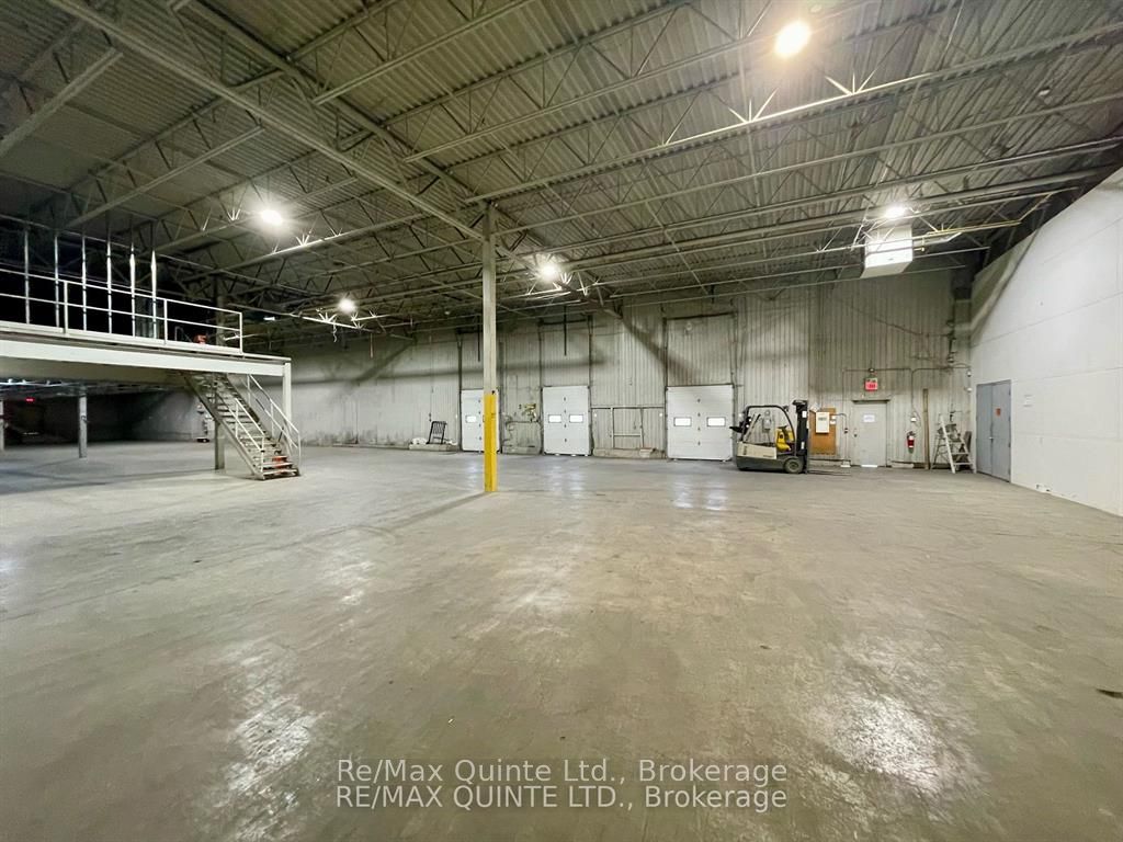 665 Dundas Street E Property Photo 4