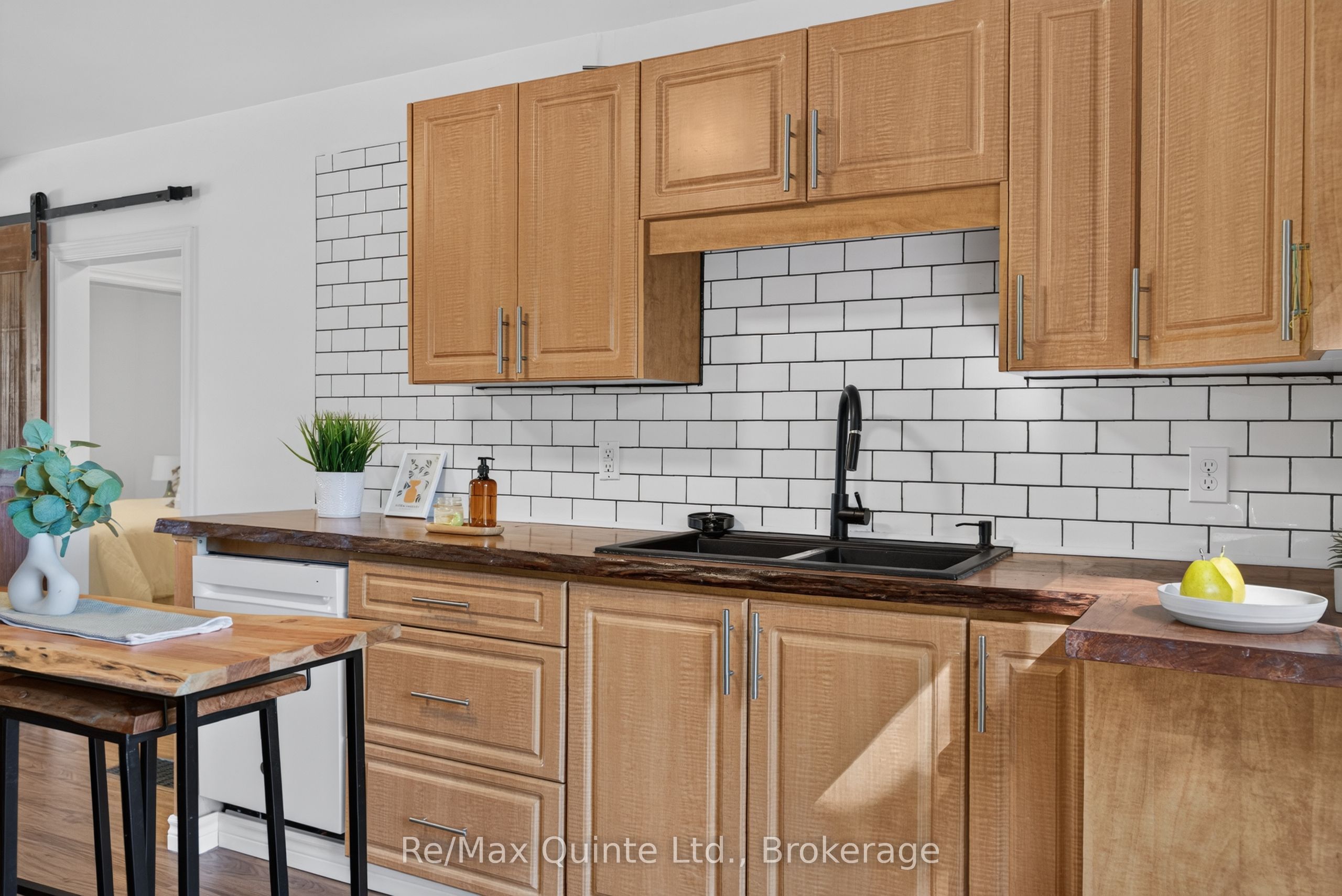 219 Marmora Street Property Photo 13