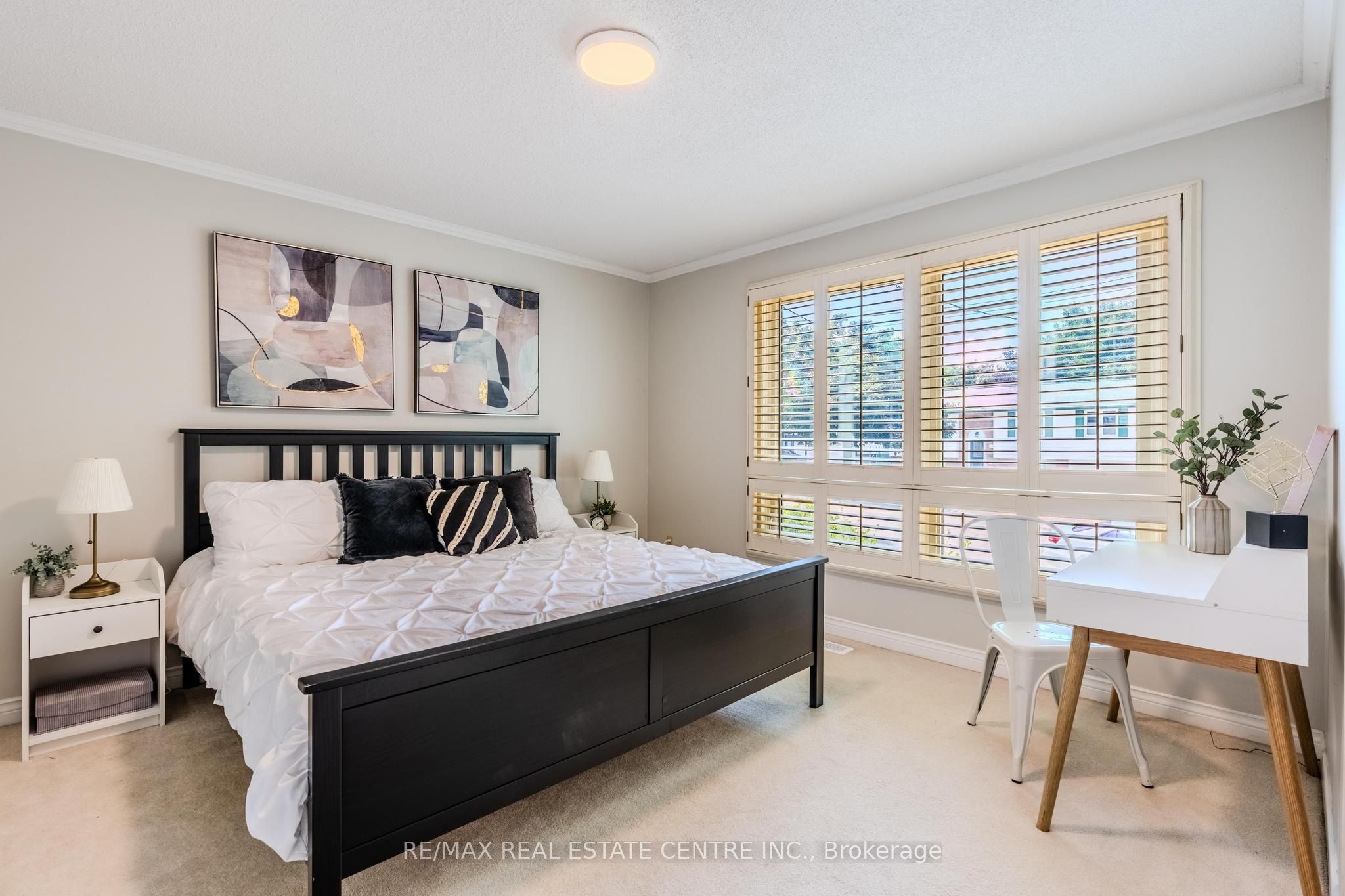 172 Hanover Place Property Photo 12