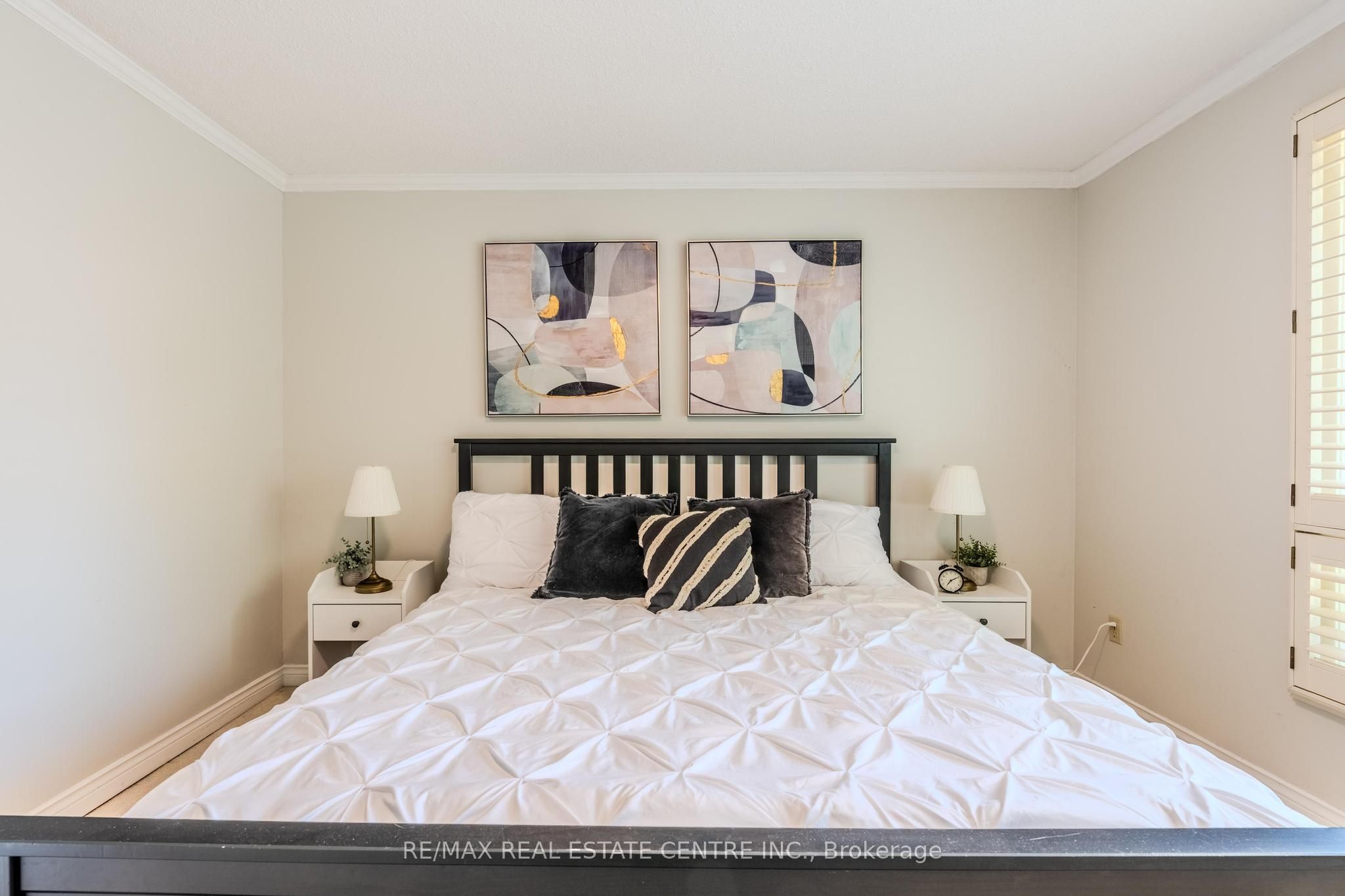 172 Hanover Place Property Photo 13