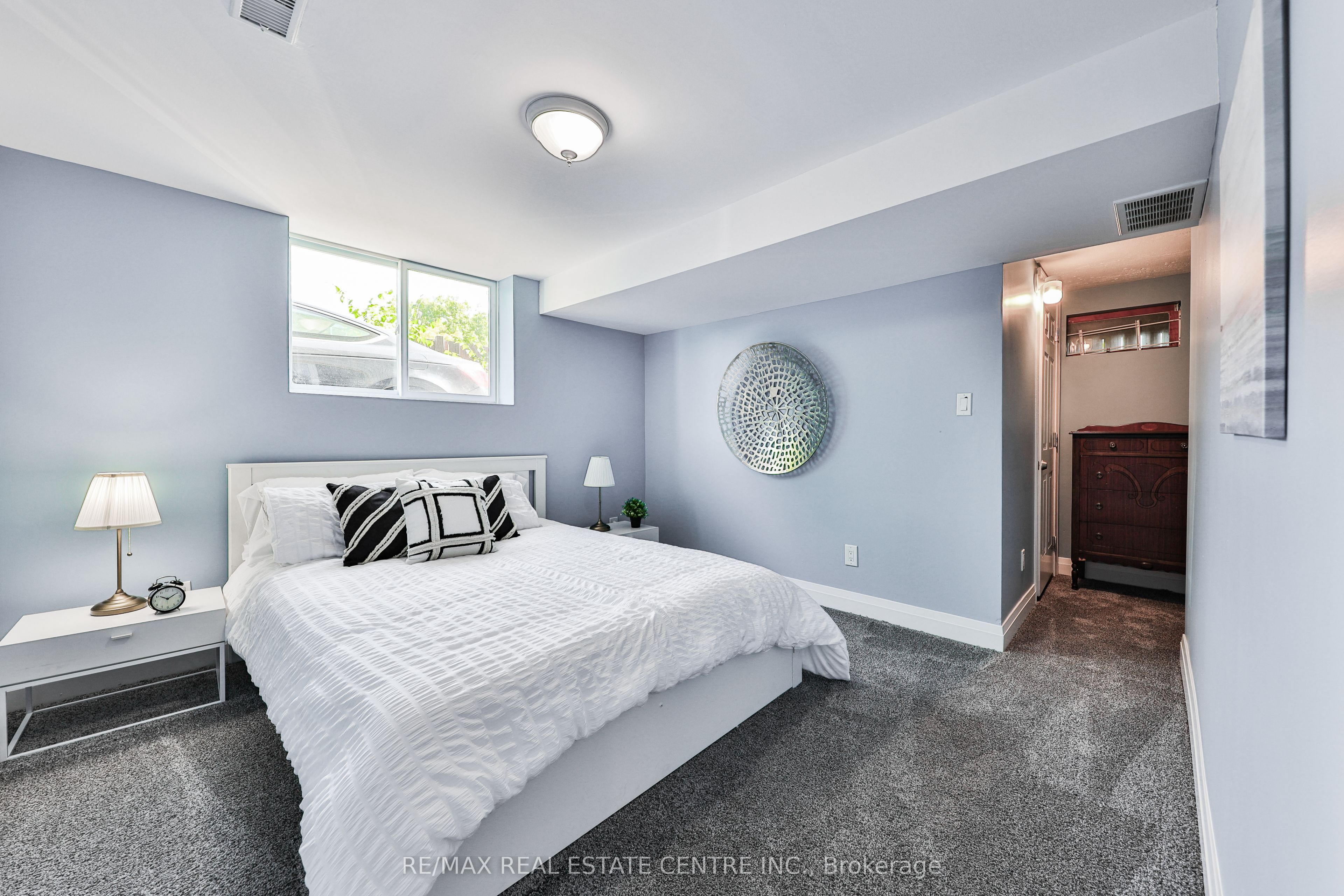 172 Hanover Place Property Photo 33