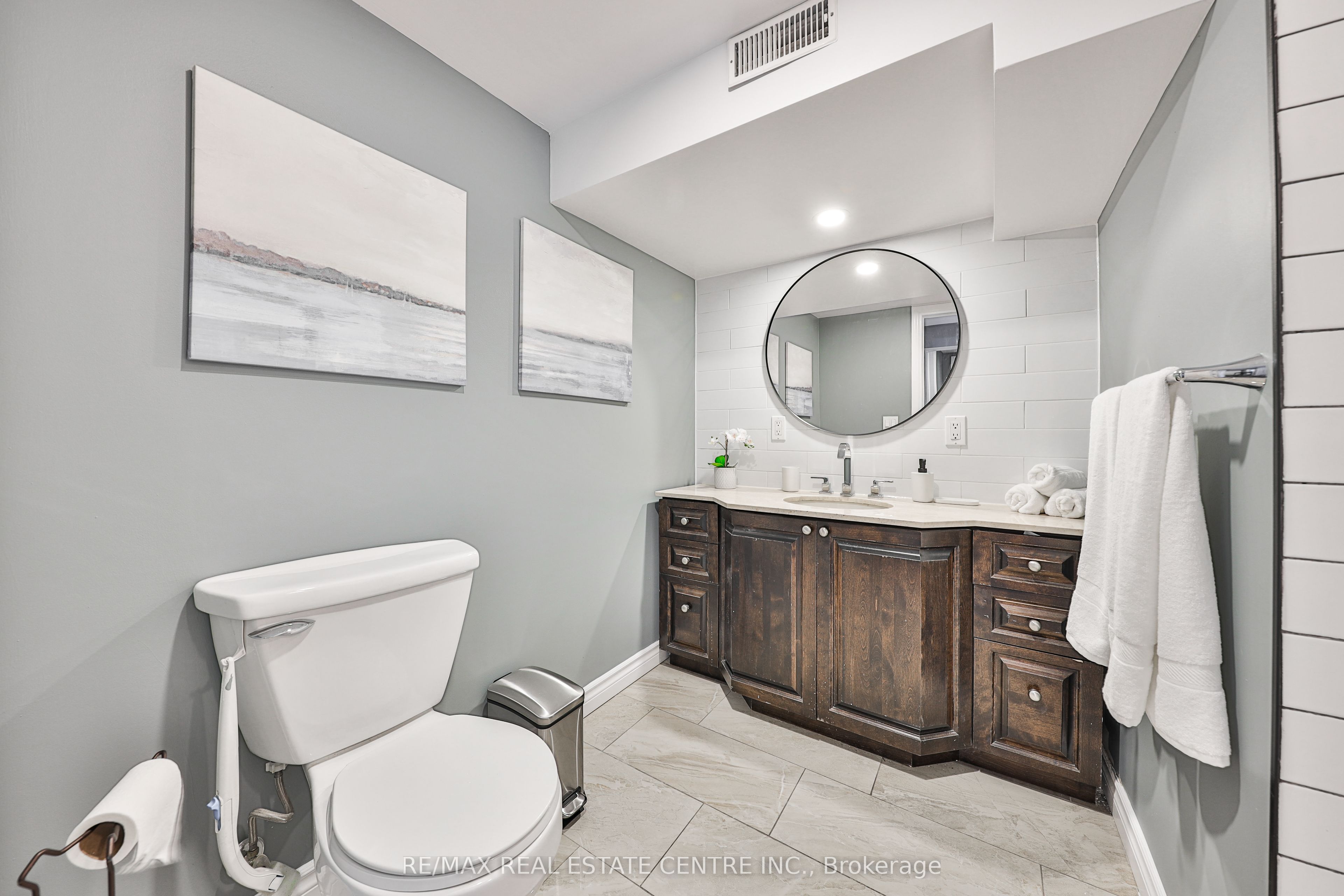 172 Hanover Place Property Photo 37