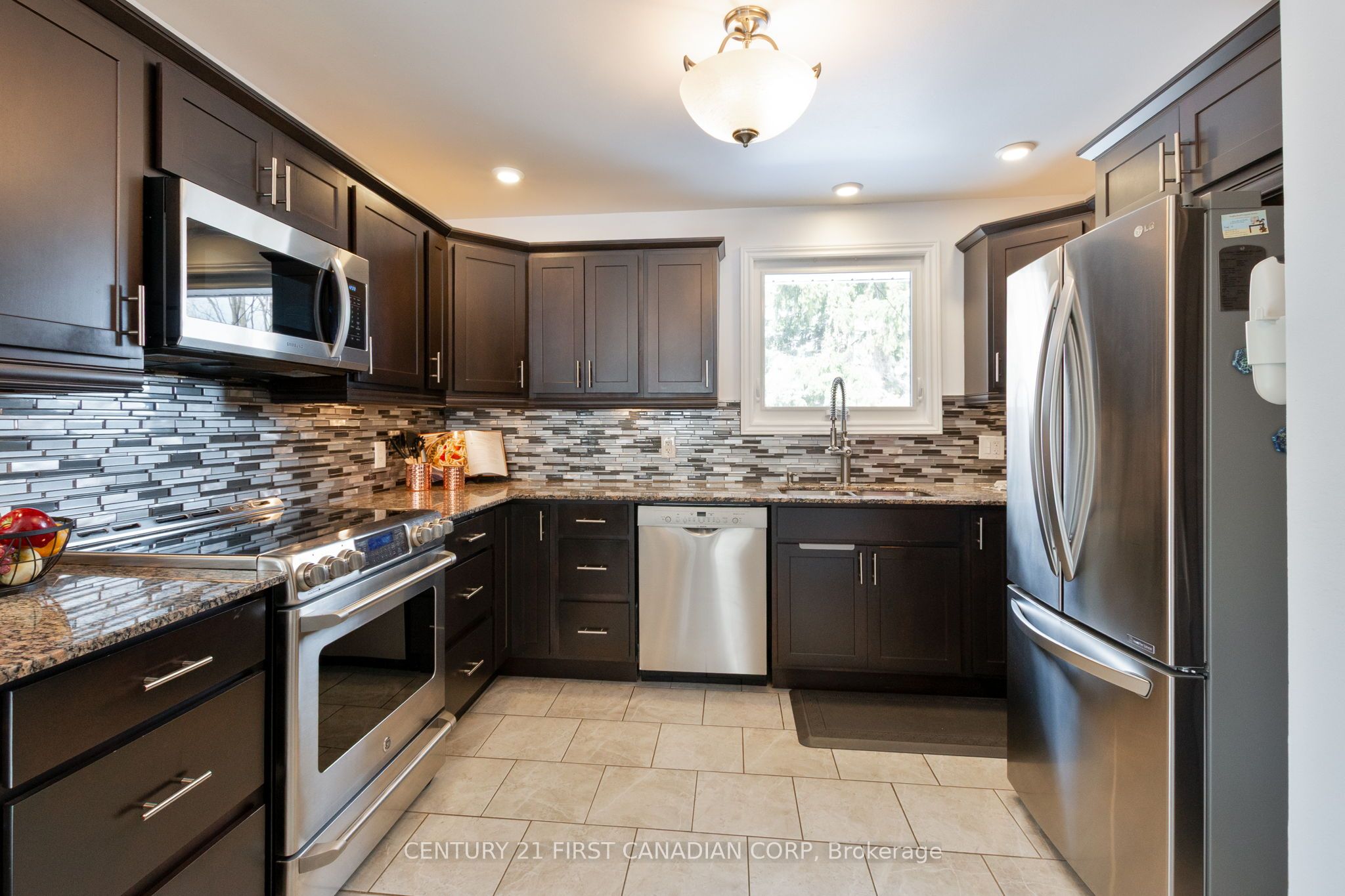 1099 Byron Baseline Road Property Photo 11