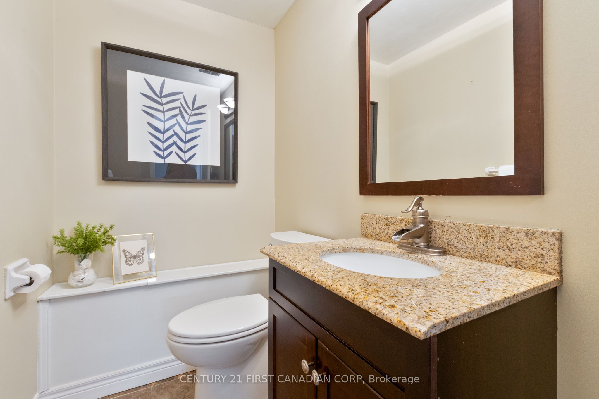 1099 Byron Baseline Road Property Photo 24