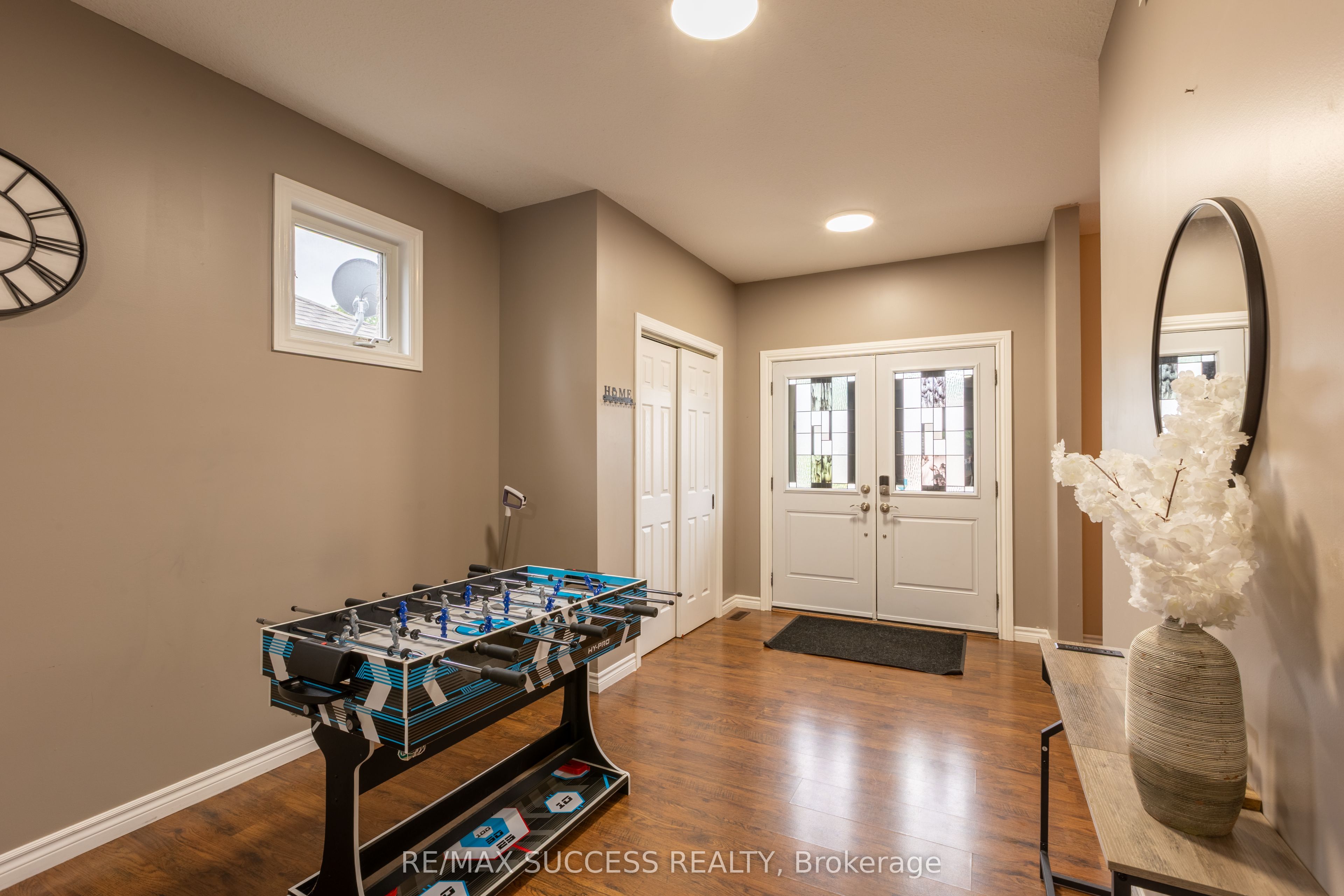 11 Henderson Court Property Photo 6