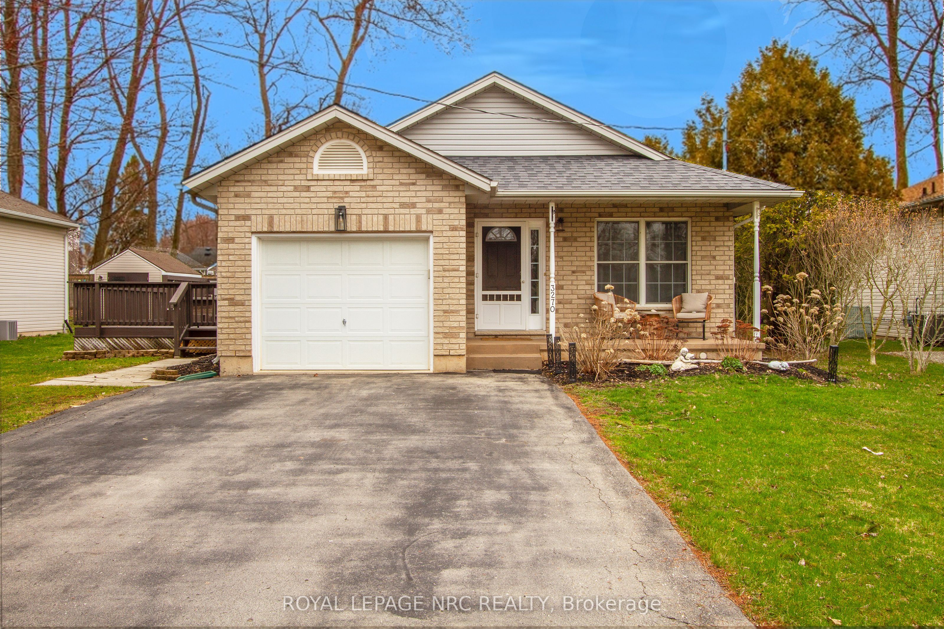 3270 Poplar Avenue Property Photo 1