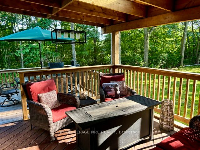 4882 Mapleview Crescent Property Photo 29