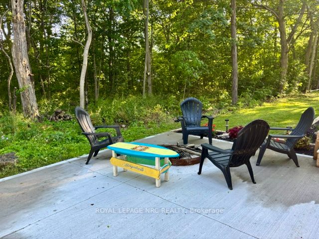 4882 Mapleview Crescent Property Photo 33
