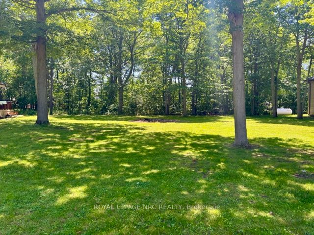 4882 Mapleview Crescent Property Photo 44