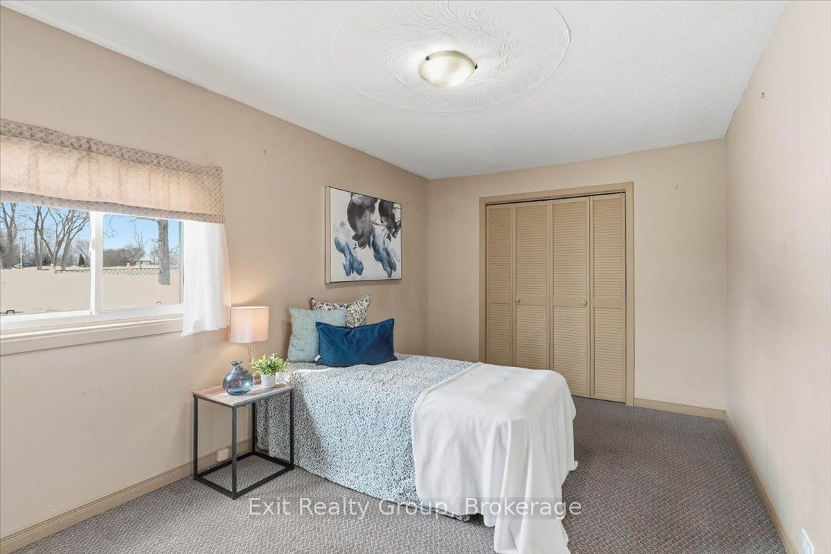 1083 Lakeside Drive Property Photo 13