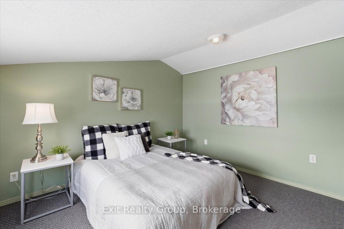 1083 Lakeside Drive Property Photo 16