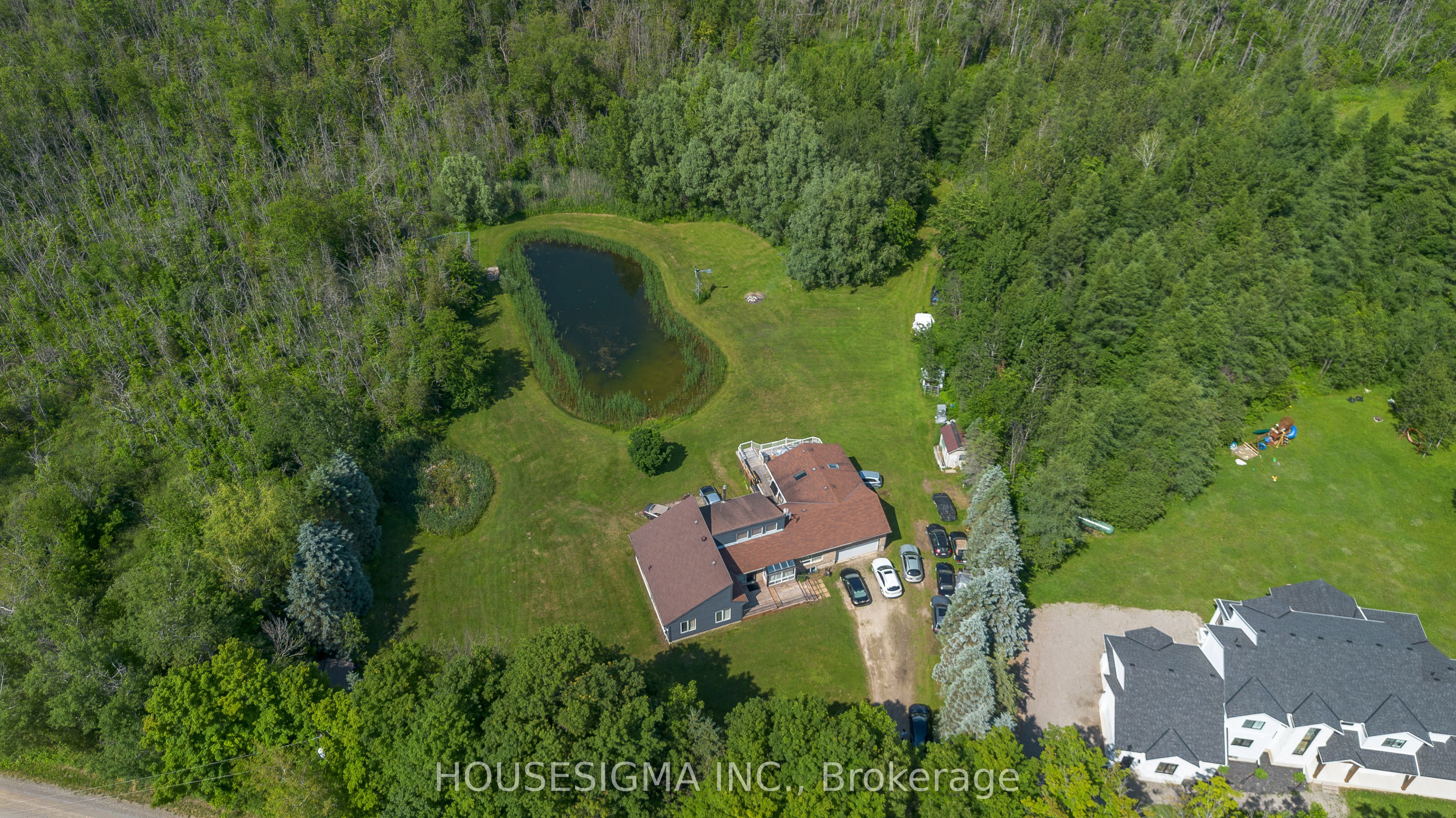 5647 First Line Property Photo 7
