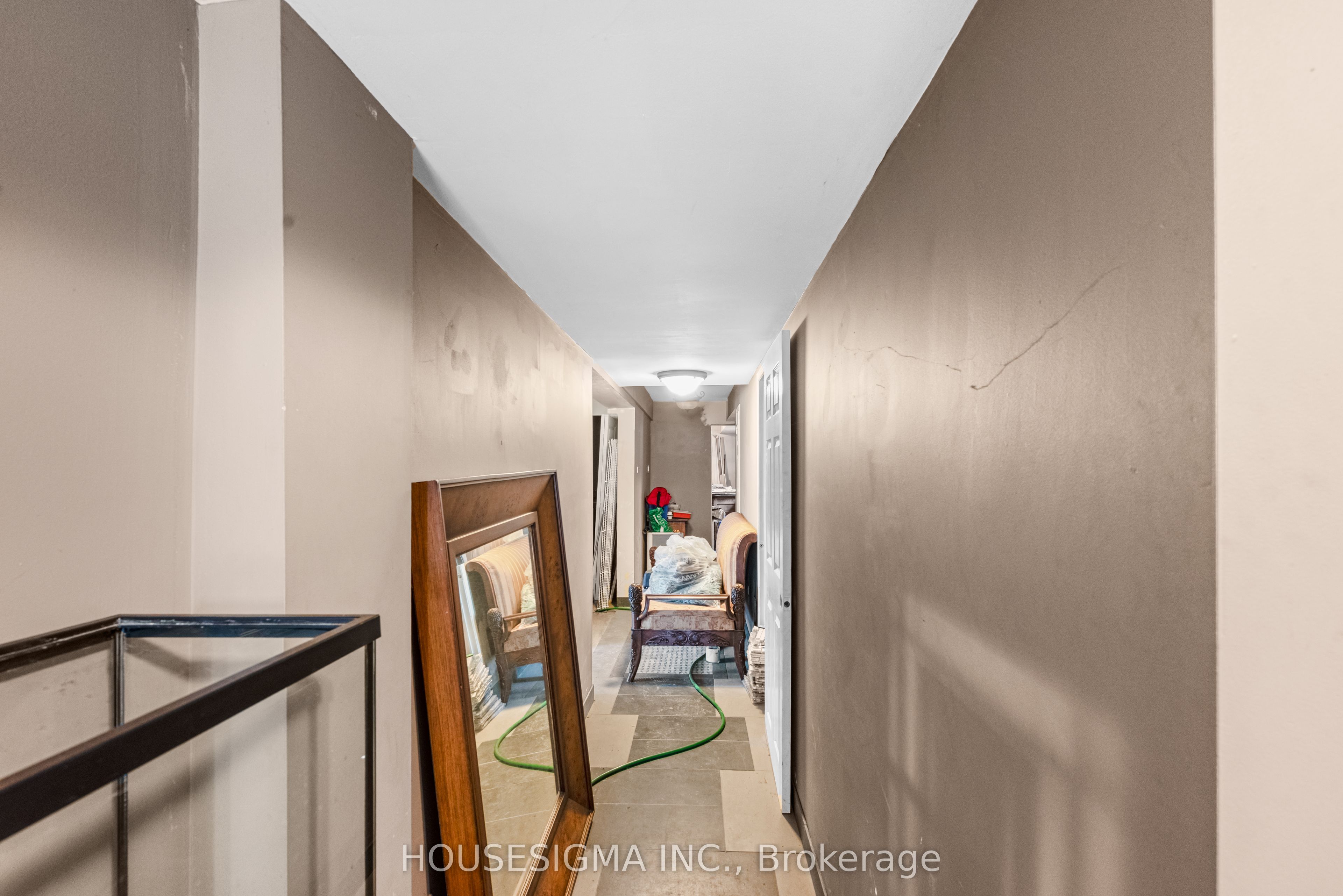 5647 First Line Property Photo 28