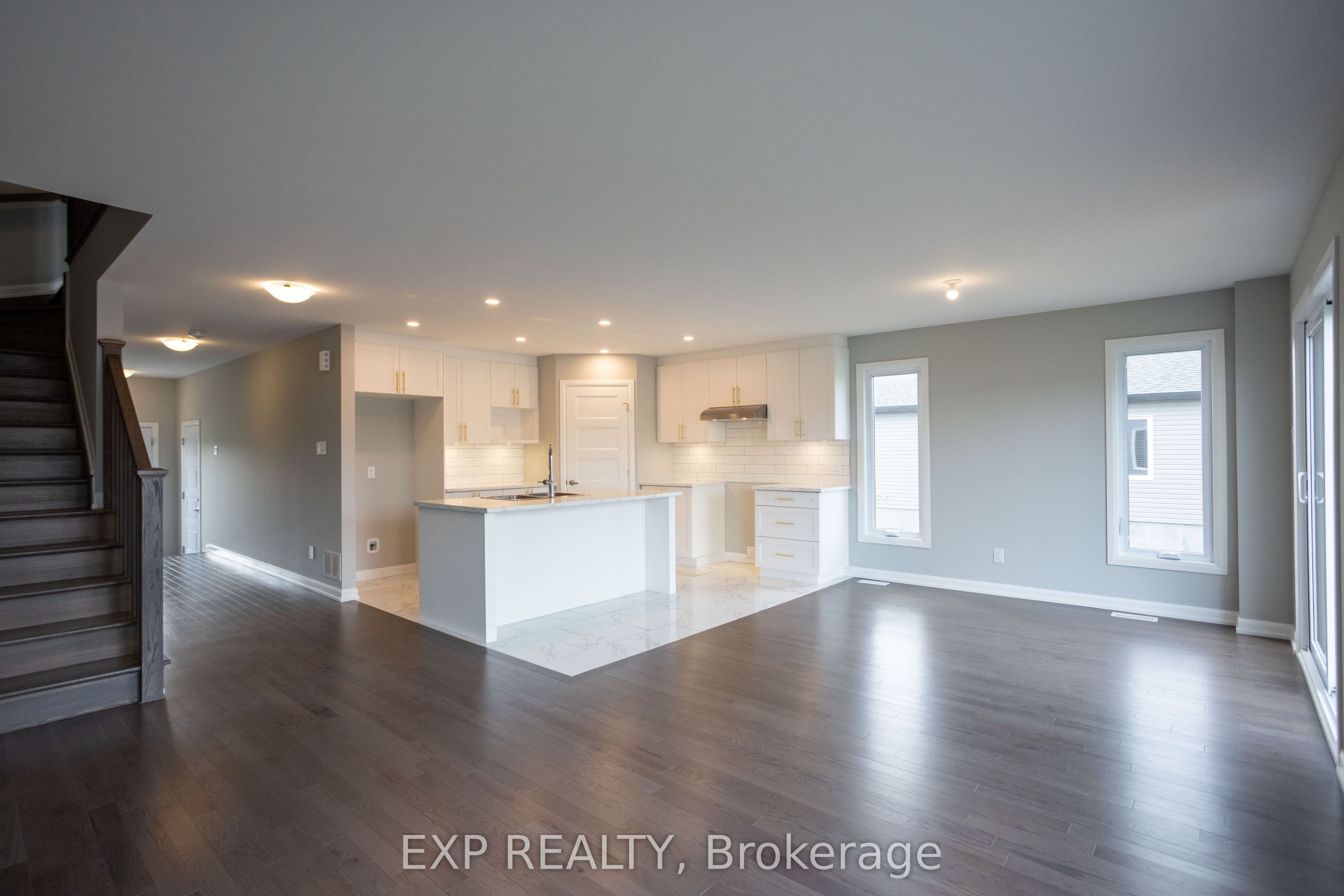 691 Chillon Street Property Photo 4