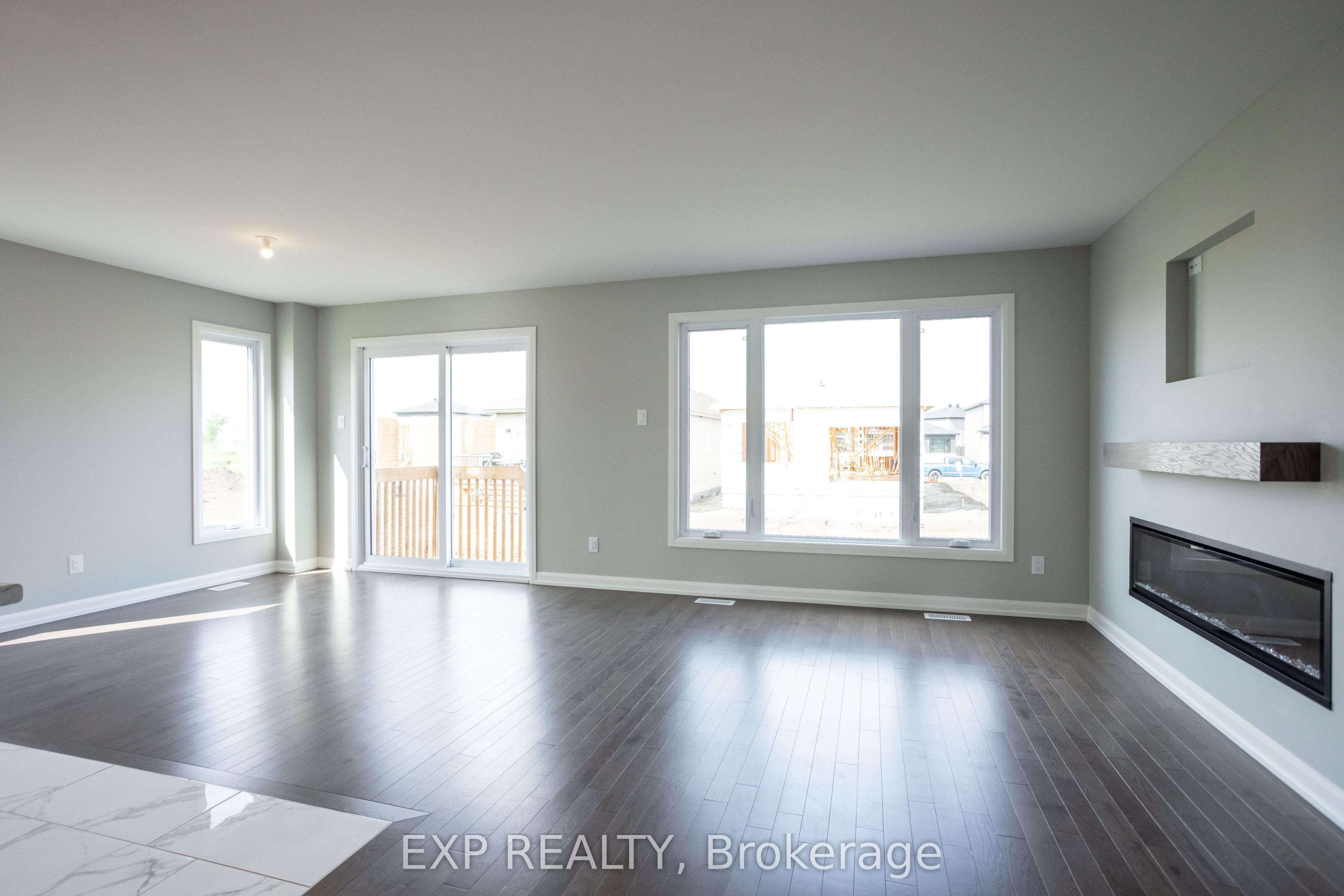691 Chillon Street Property Photo 7