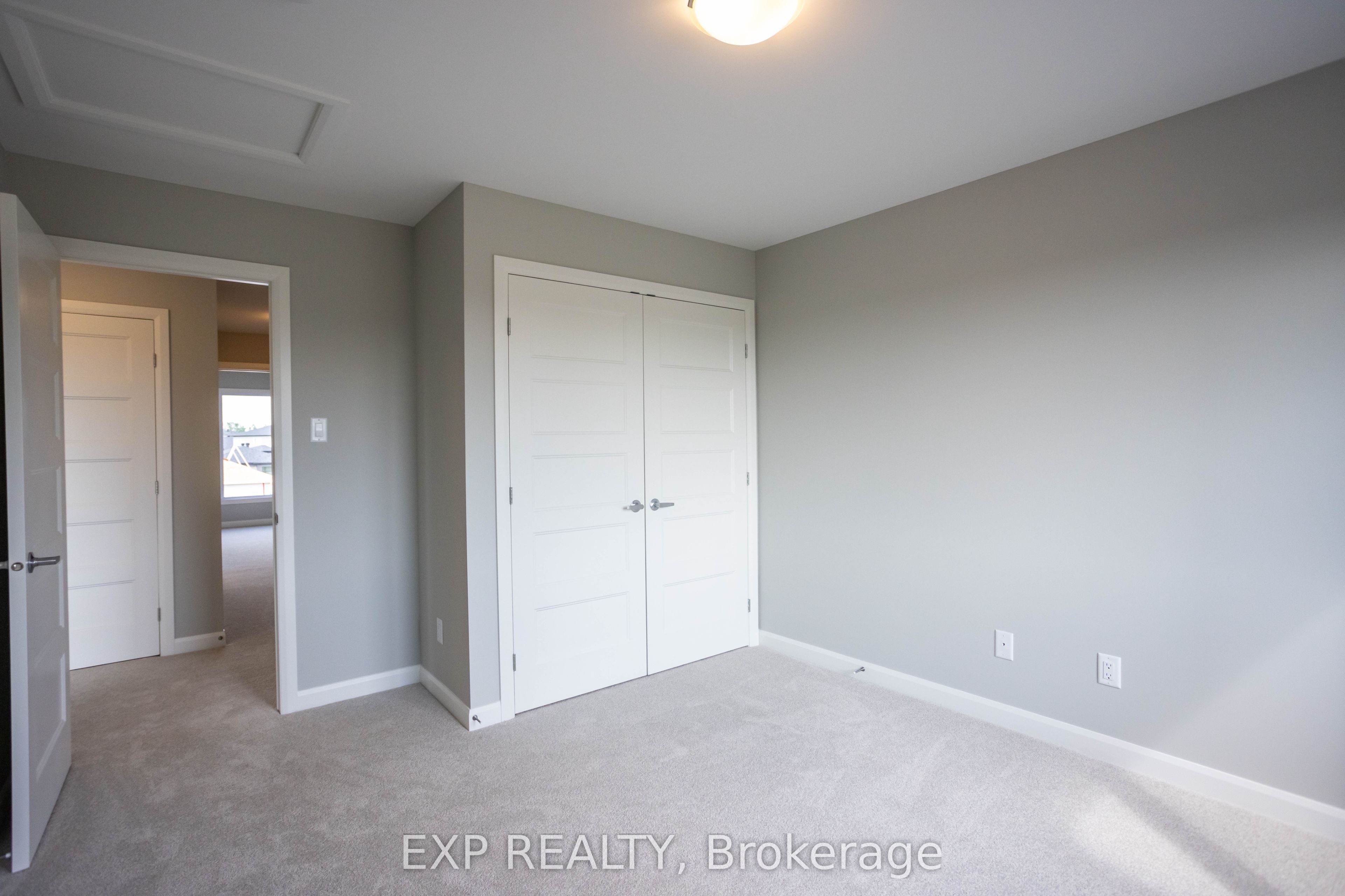 691 Chillon Street Property Photo 9