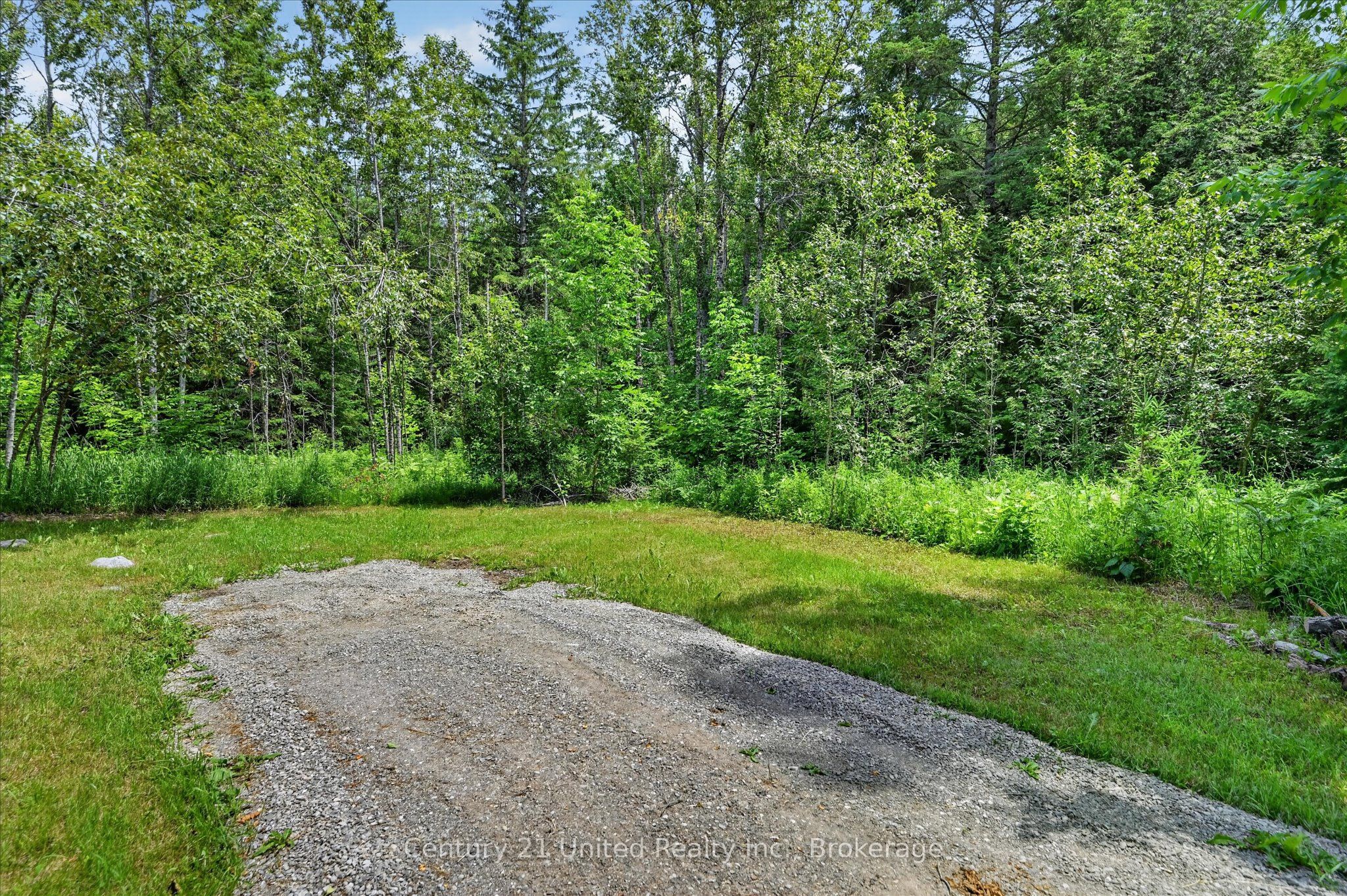707 S Dummer 8th Line Road Property Photo 7