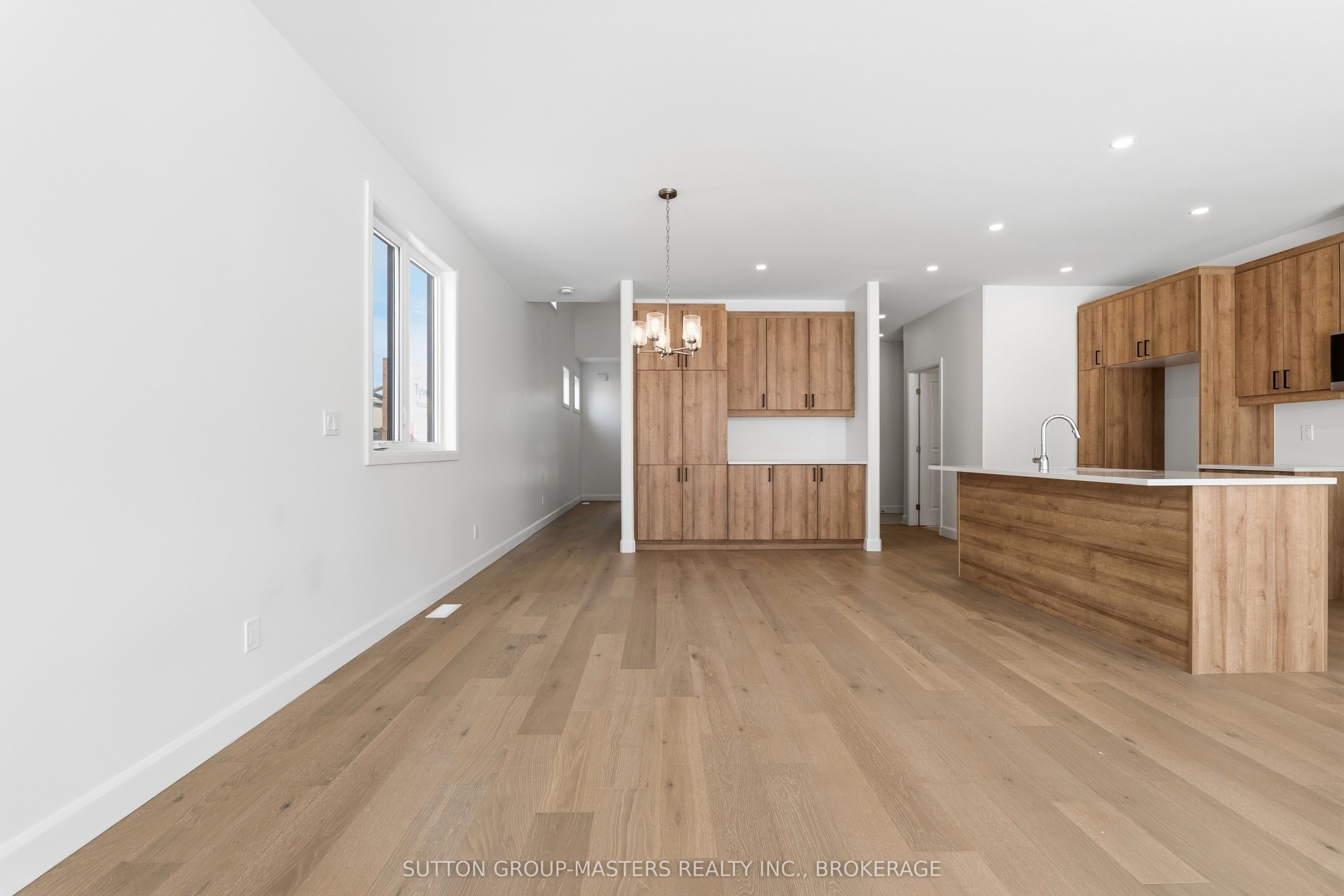 218 Superior Drive Property Photo 15