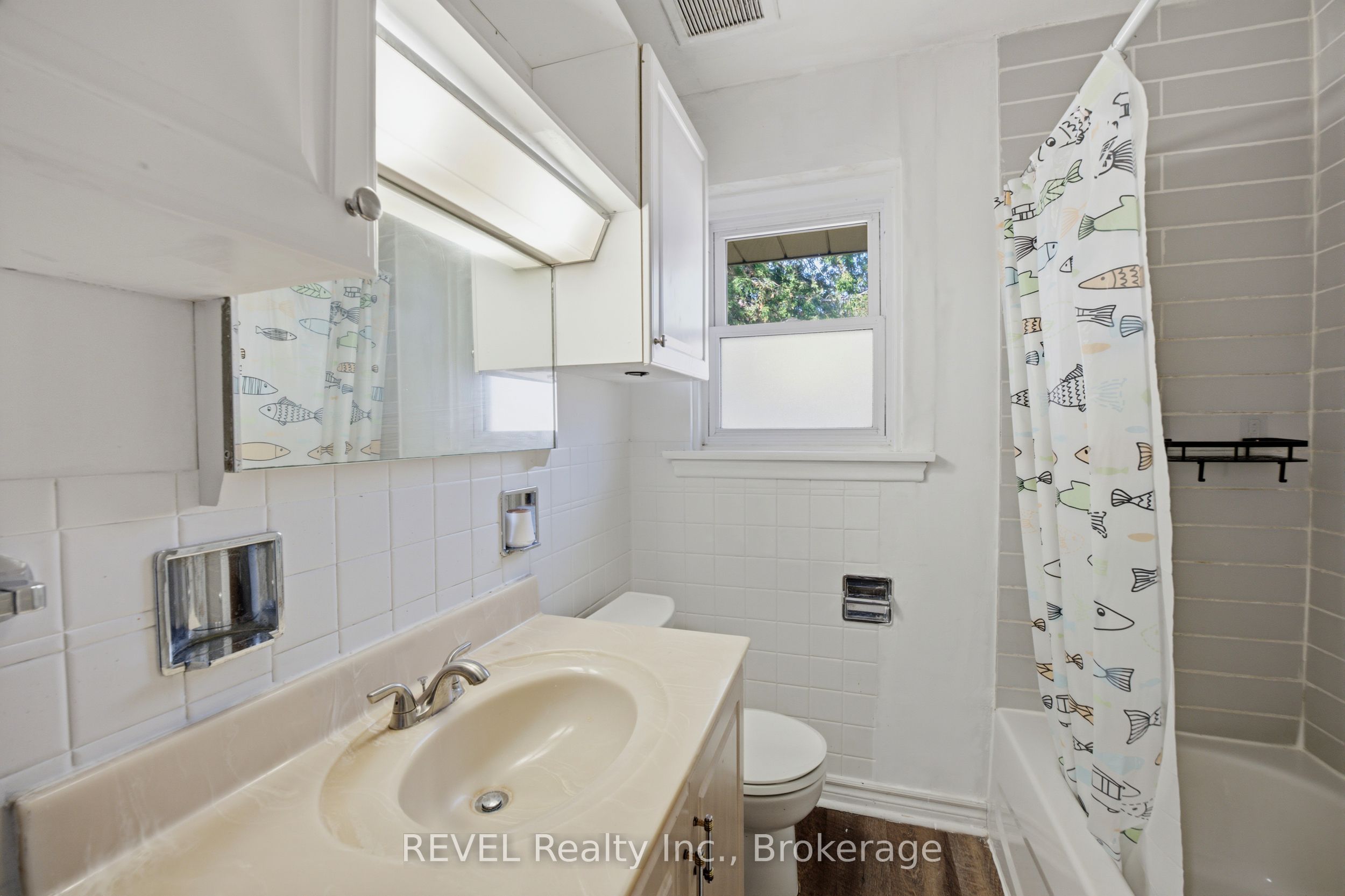 6427 Burdette Drive Property Photo 15