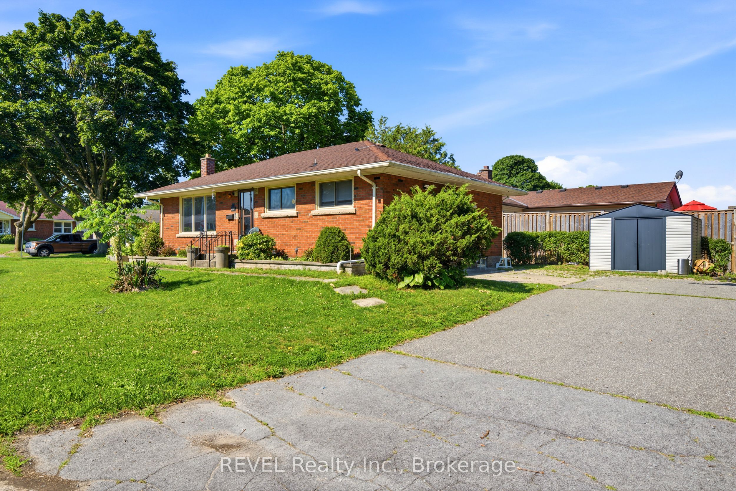 6427 Burdette Drive Property Photo 18