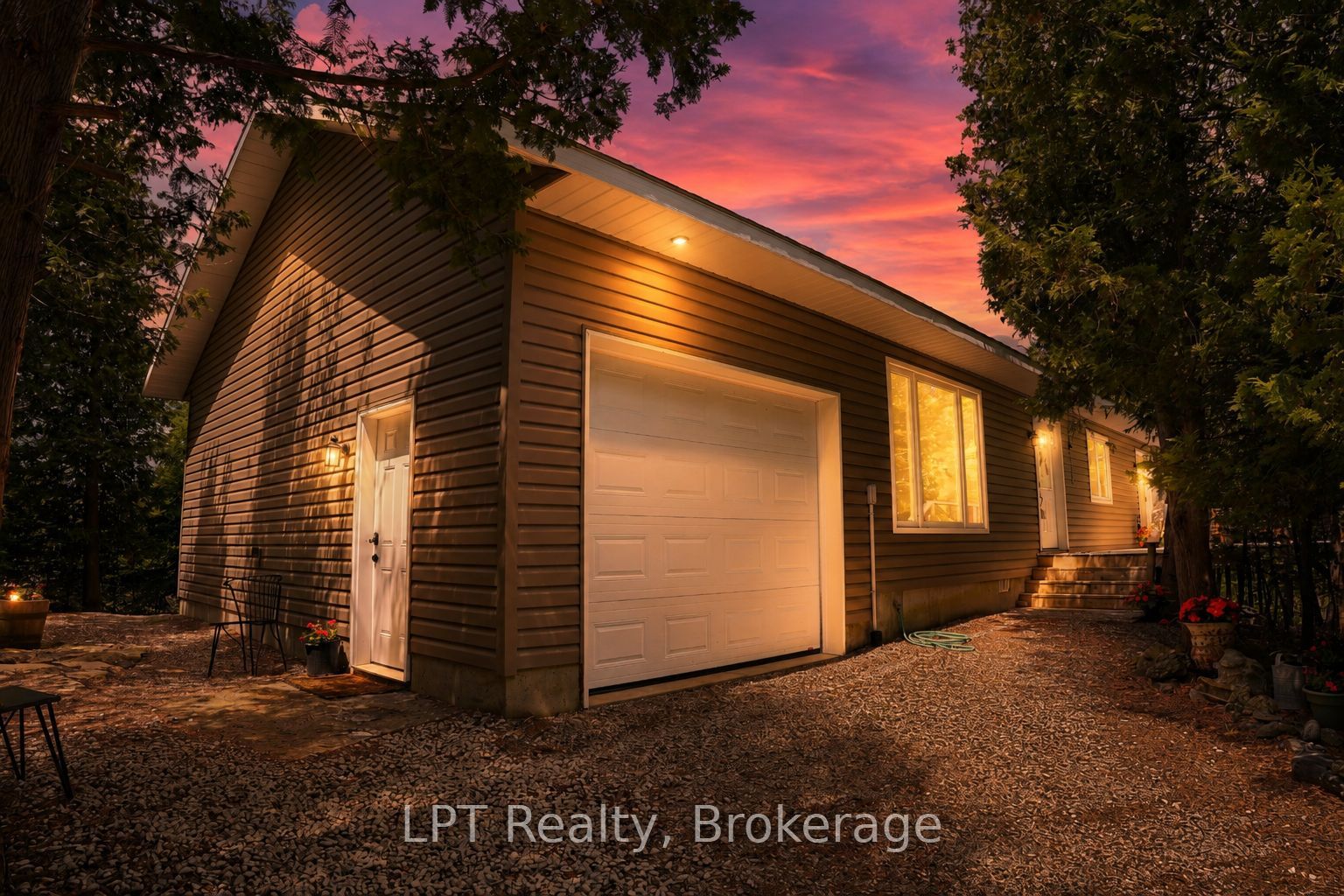 454 Highway 6 Property Photo 8