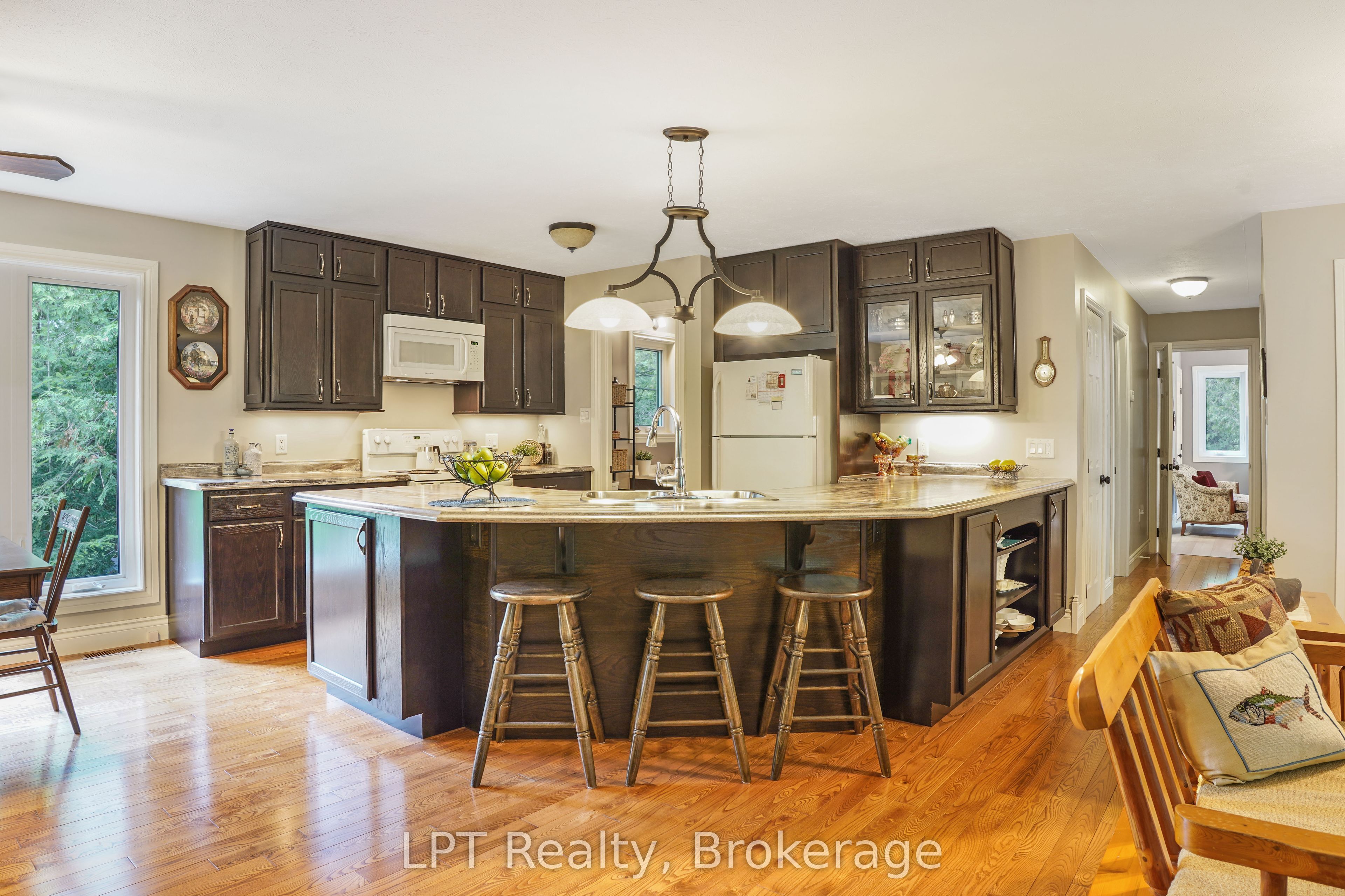 454 Highway 6 Property Photo 14
