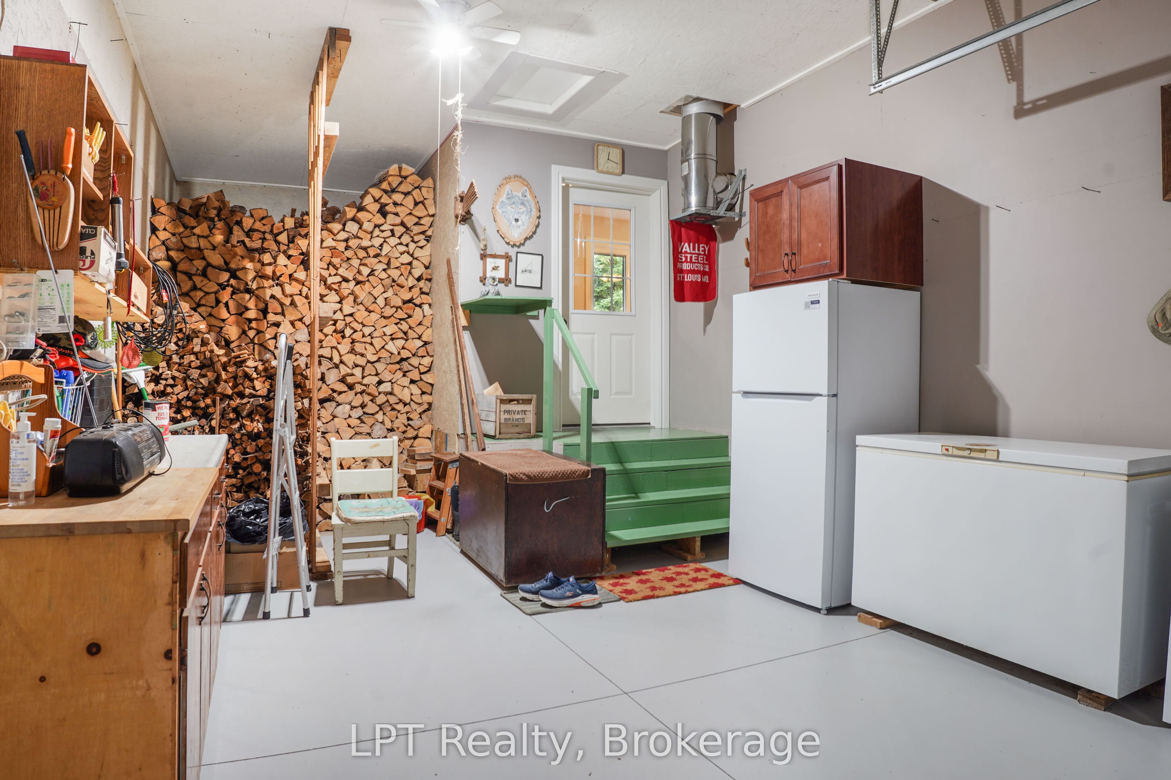 454 Highway 6 Property Photo 33