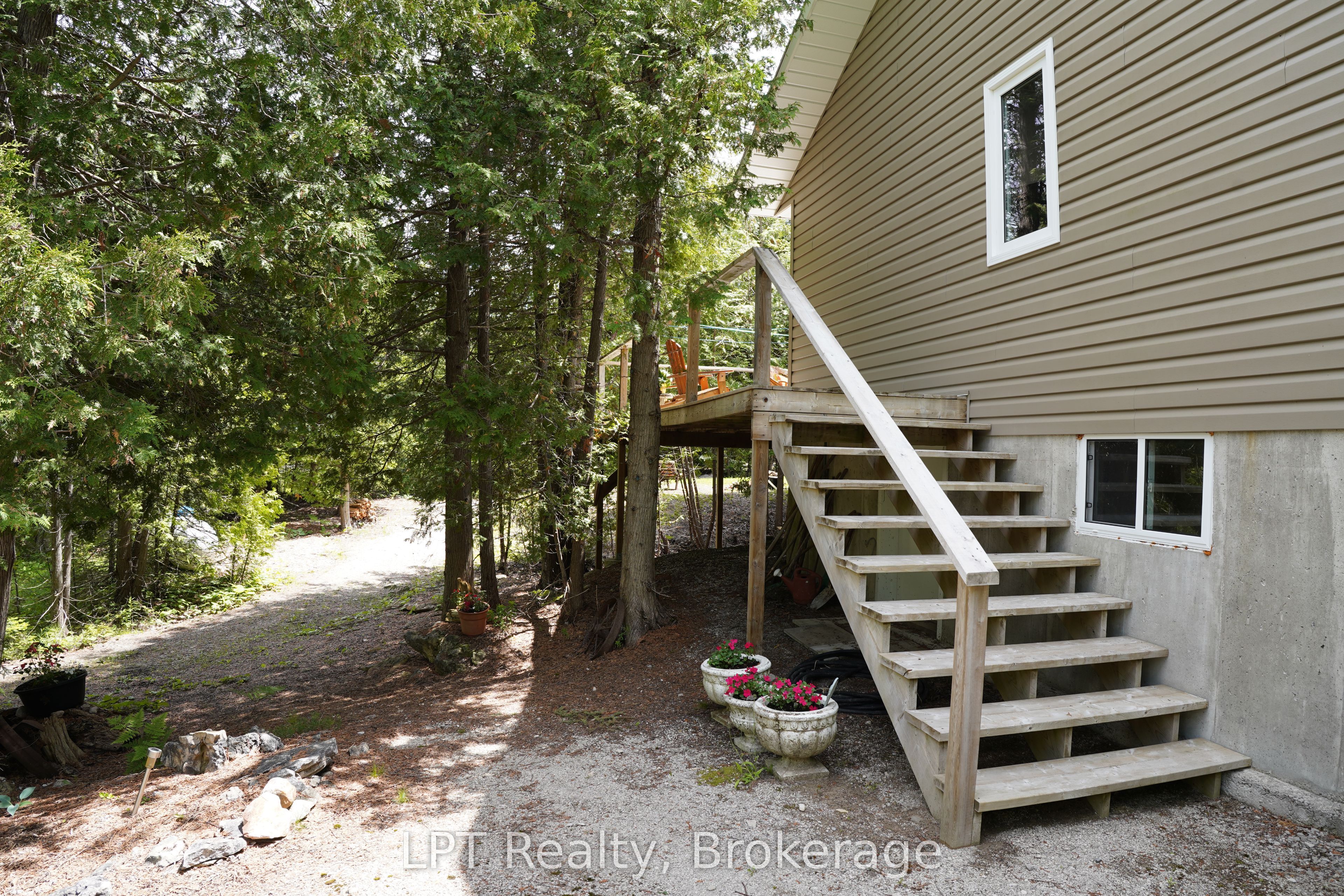 454 Highway 6 Property Photo 36