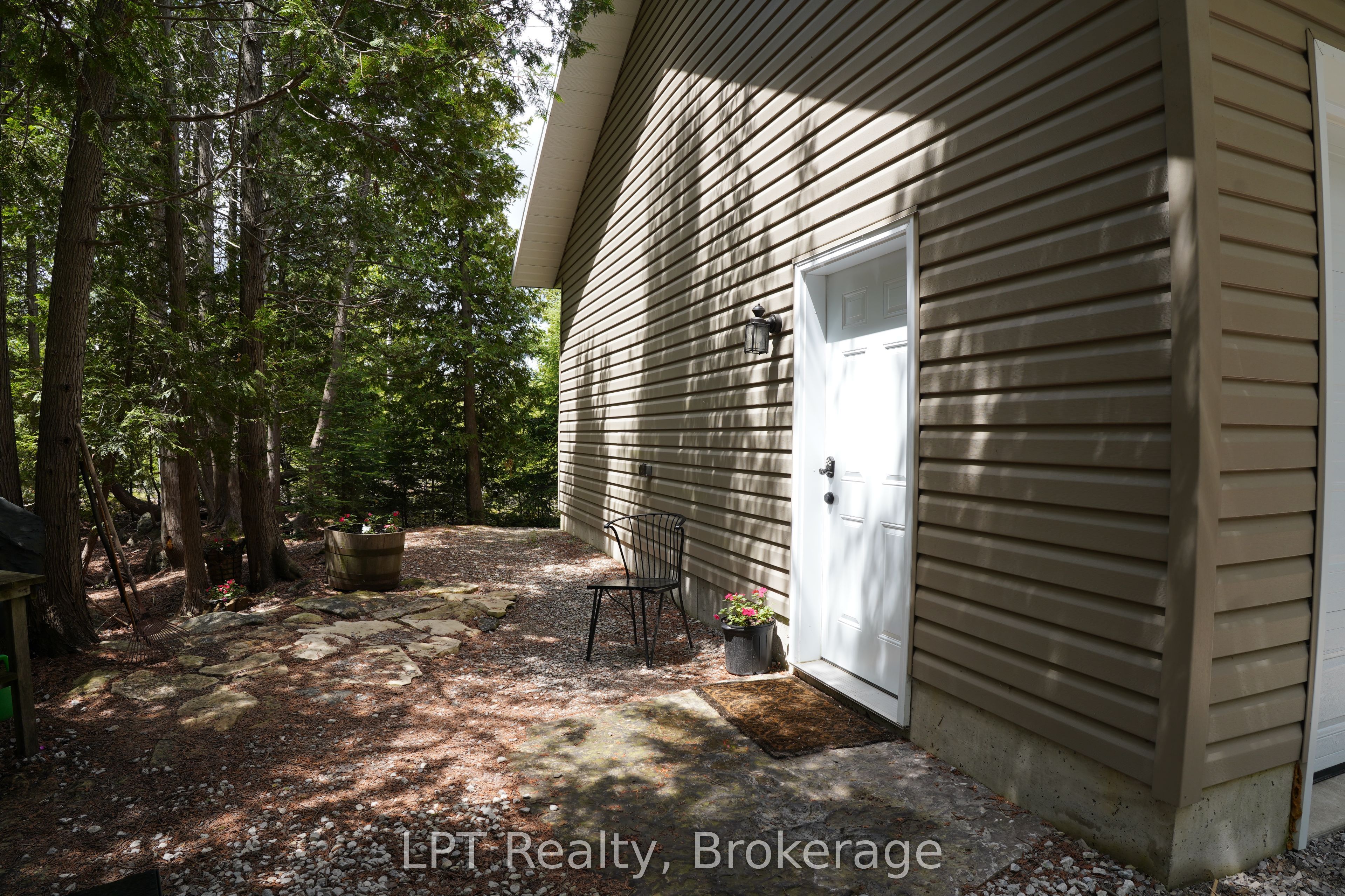454 Highway 6 Property Photo 38