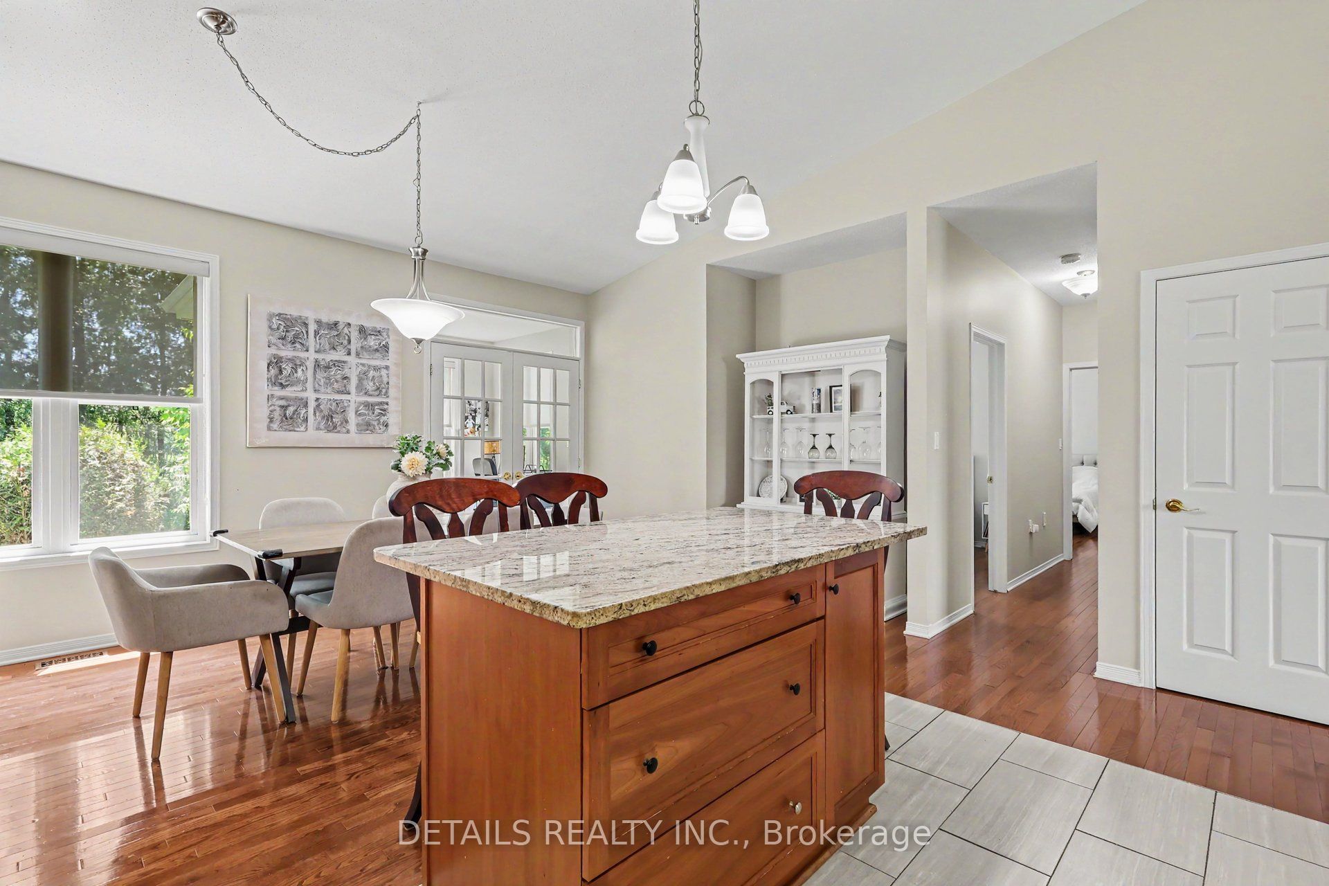 631 Country Trail Property Photo 8