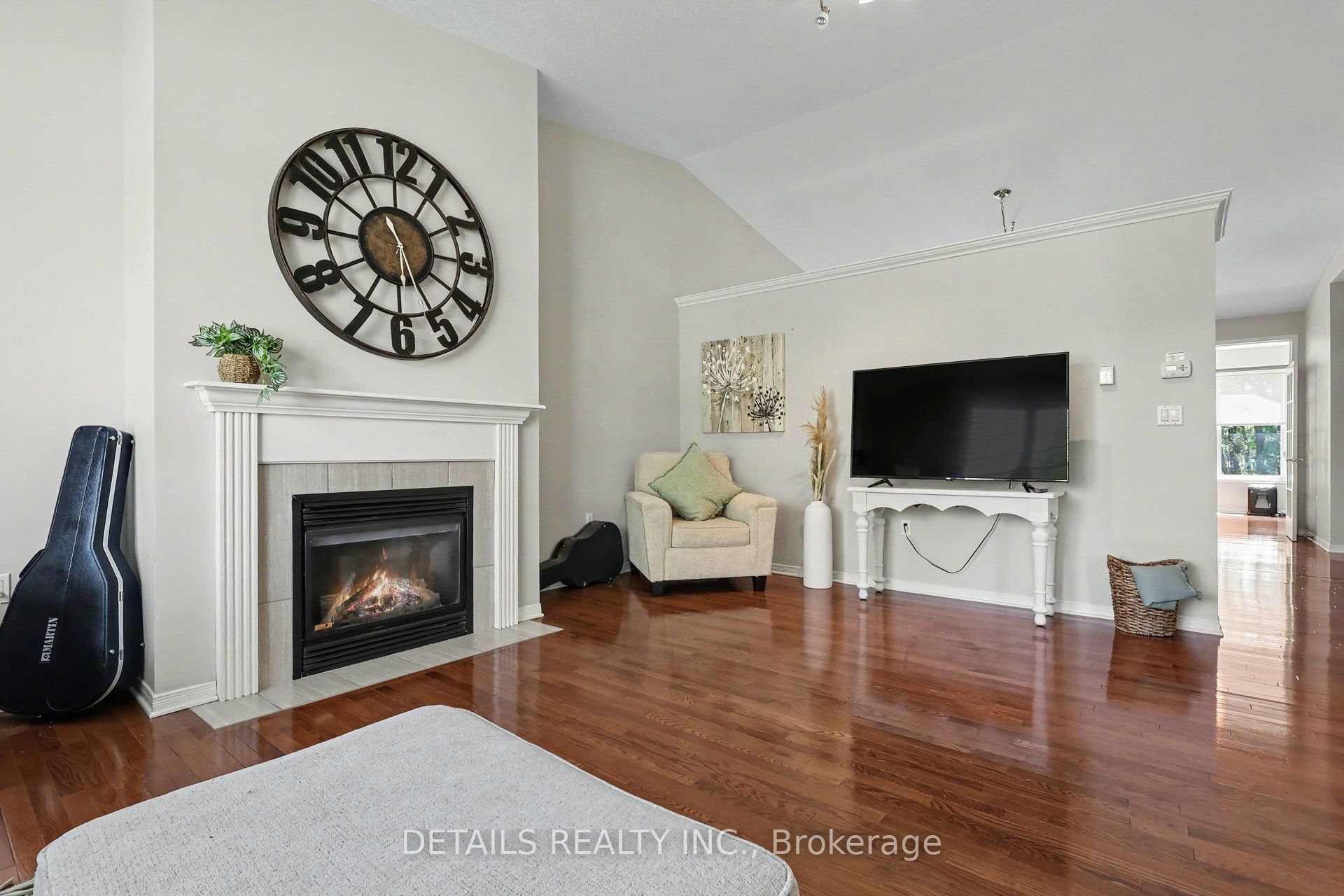 631 Country Trail Property Photo 12