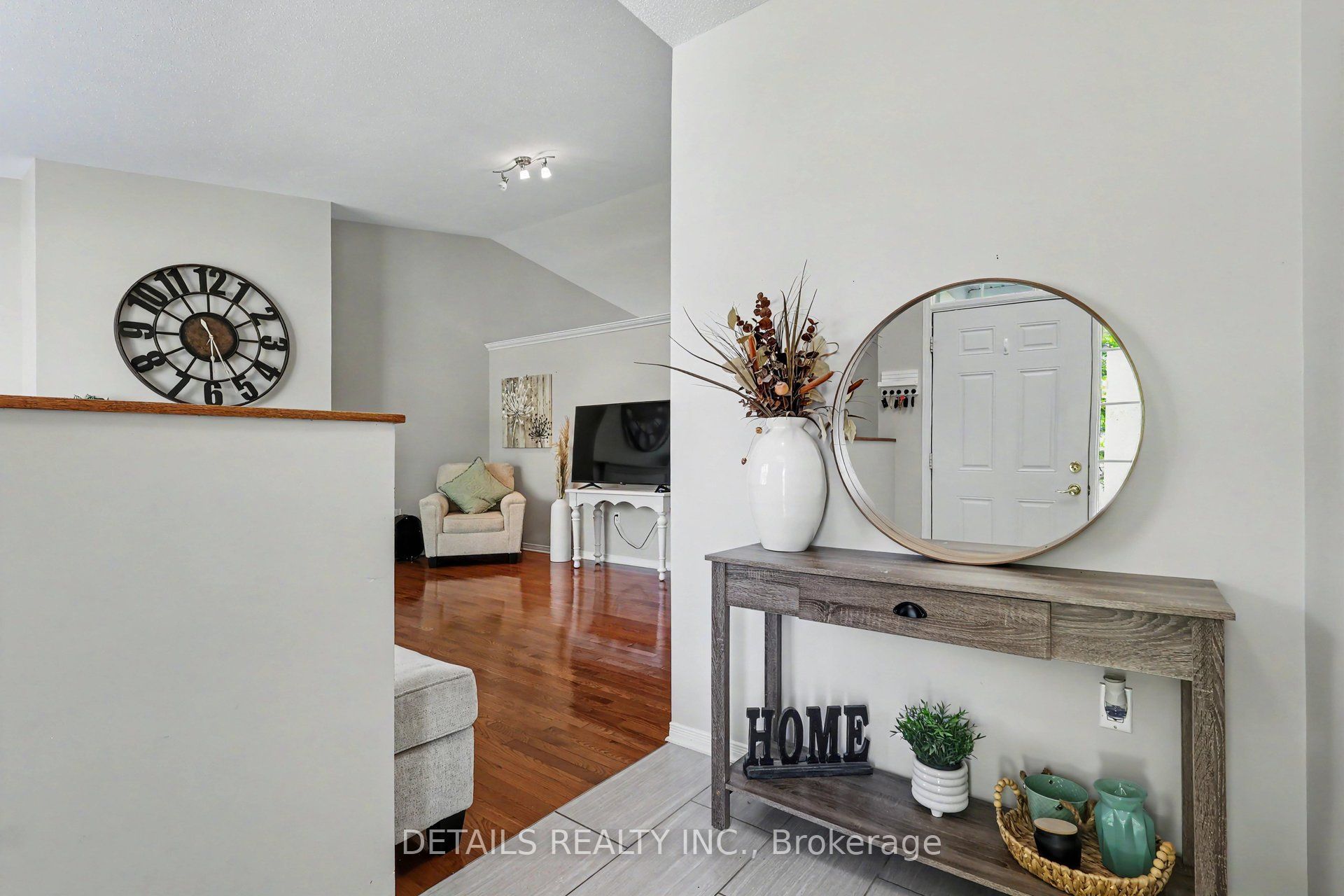 631 Country Trail Property Photo 14