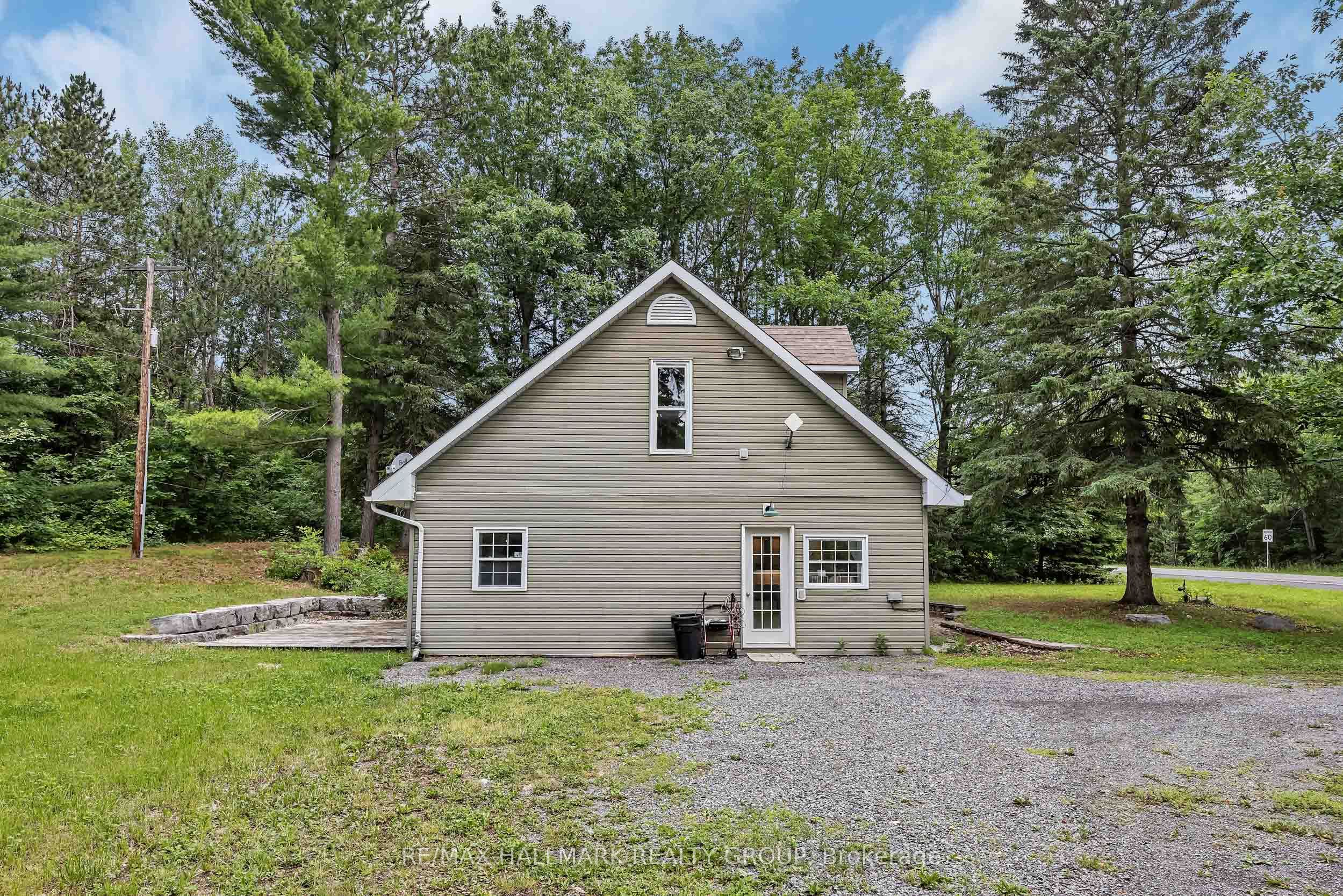 4982 Rideau River Road Property Photo 2