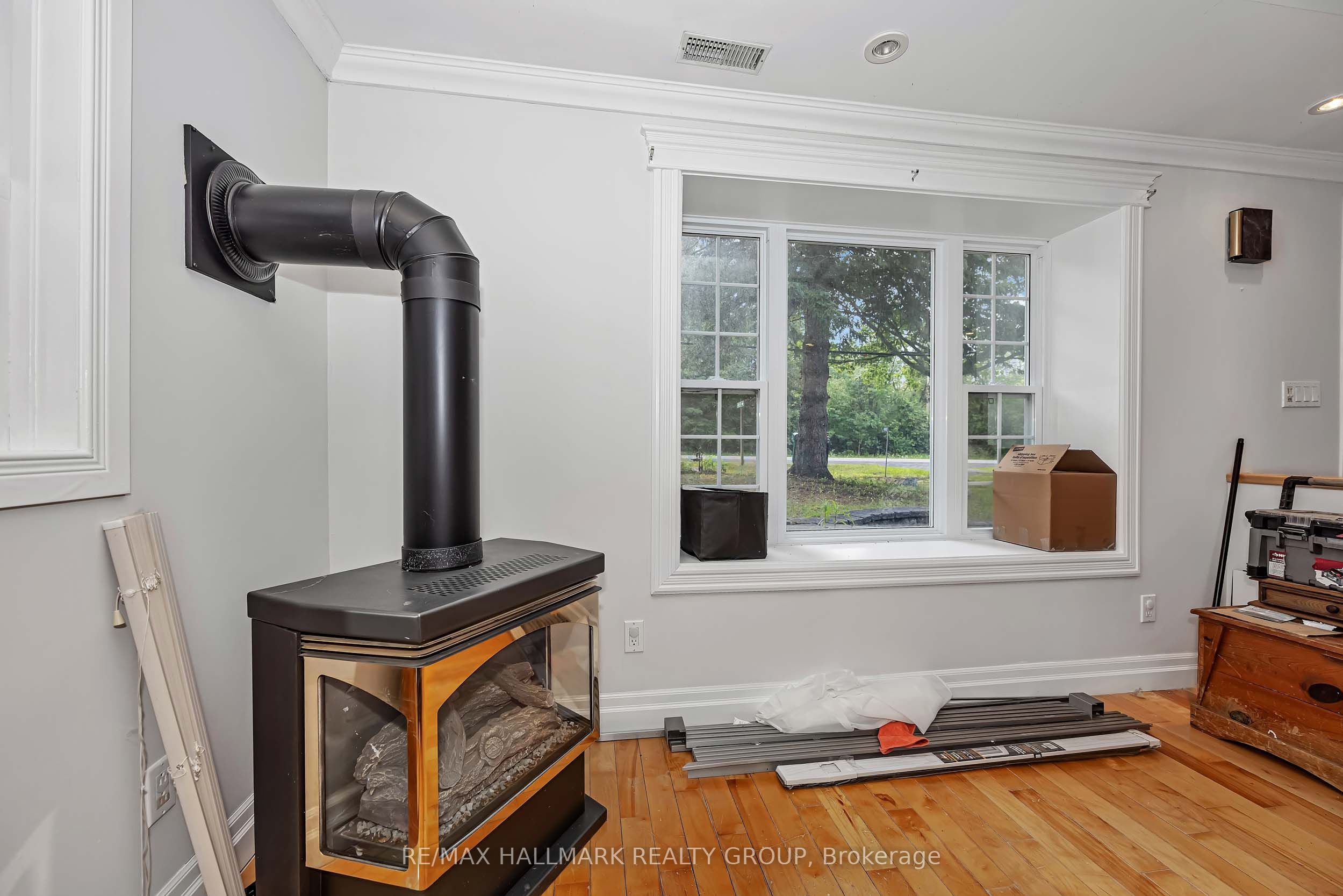 4982 Rideau River Road Property Photo 5