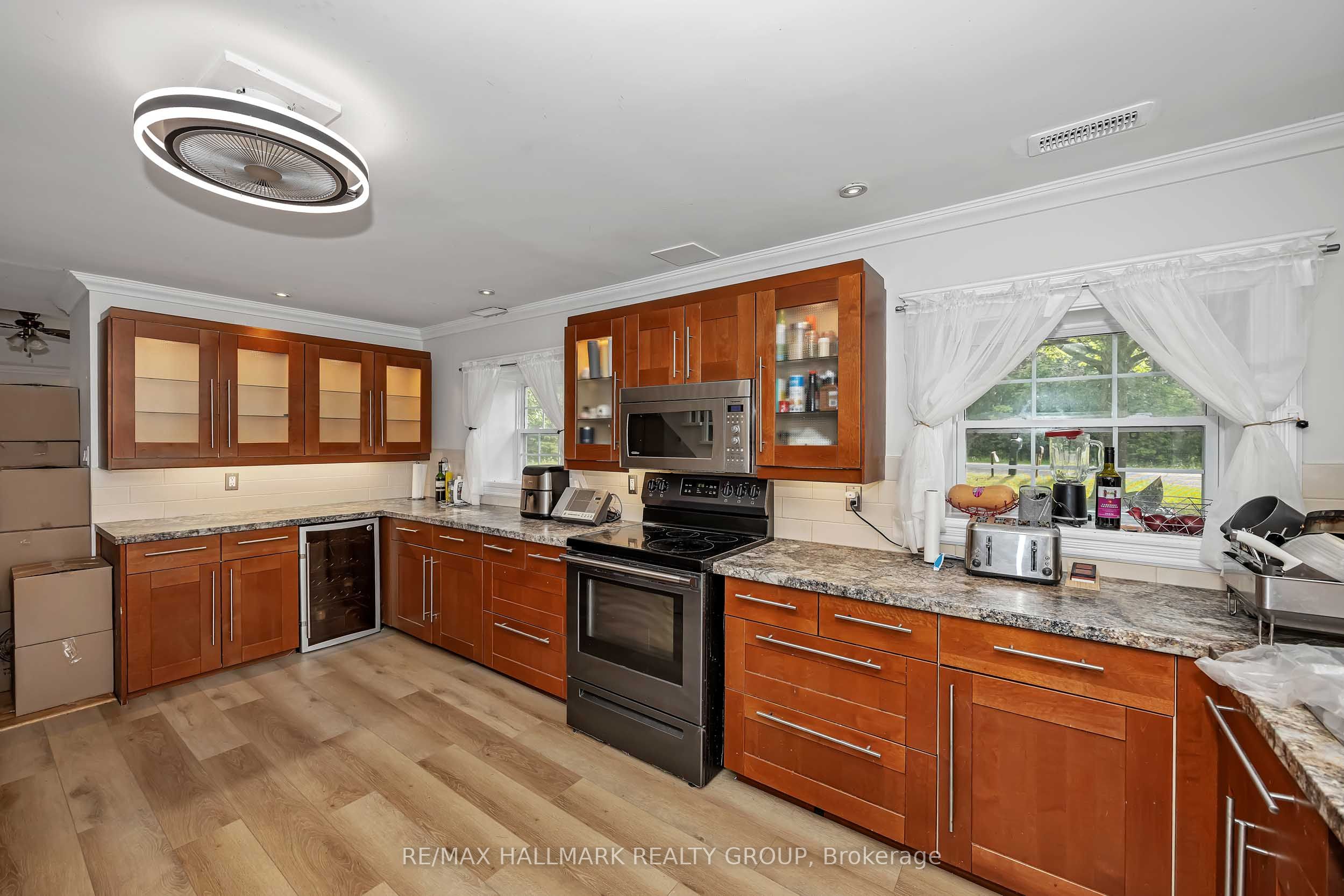 4982 Rideau River Road Property Photo 6