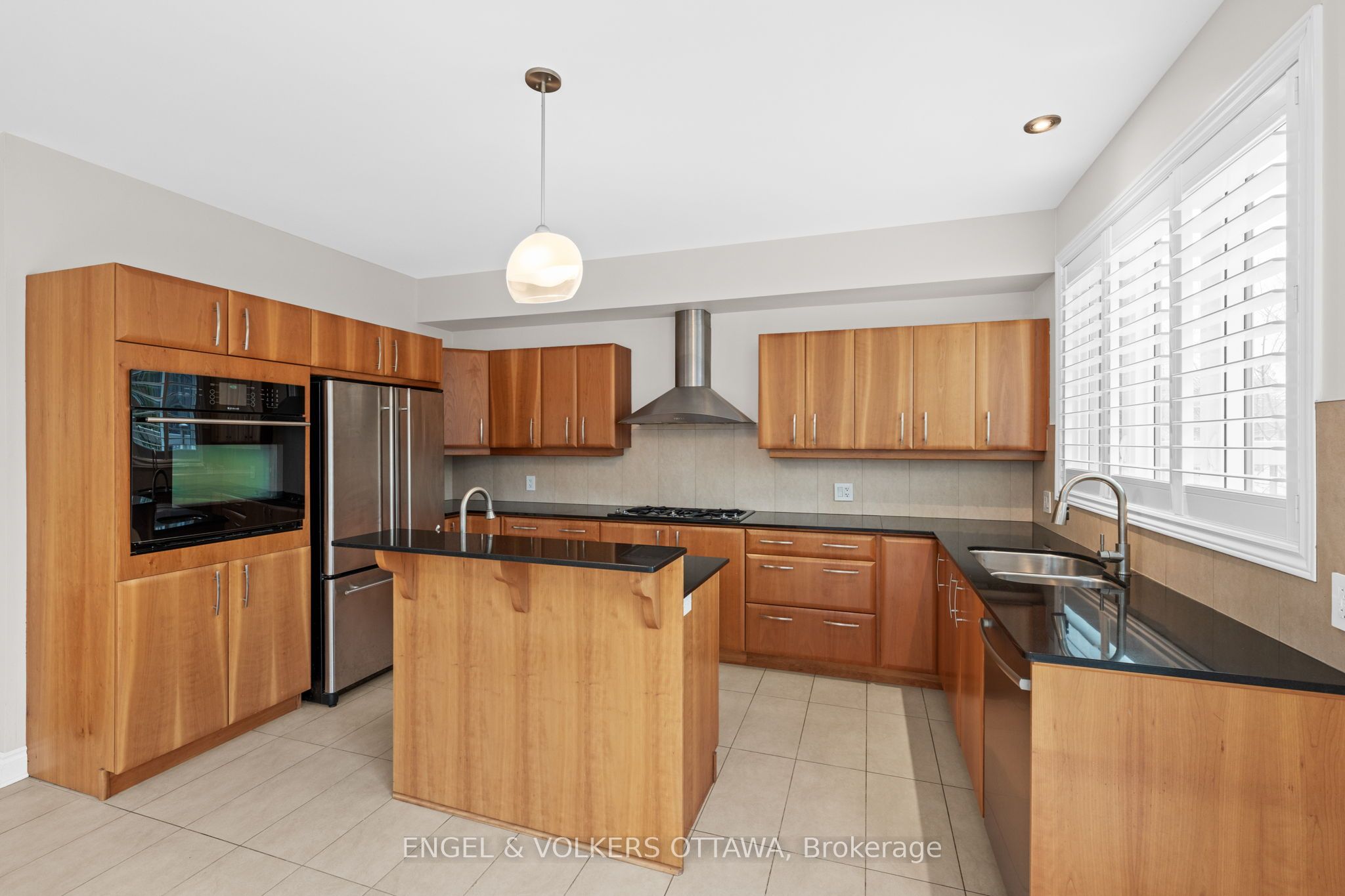 249 Atlantis Avenue Property Photo 7
