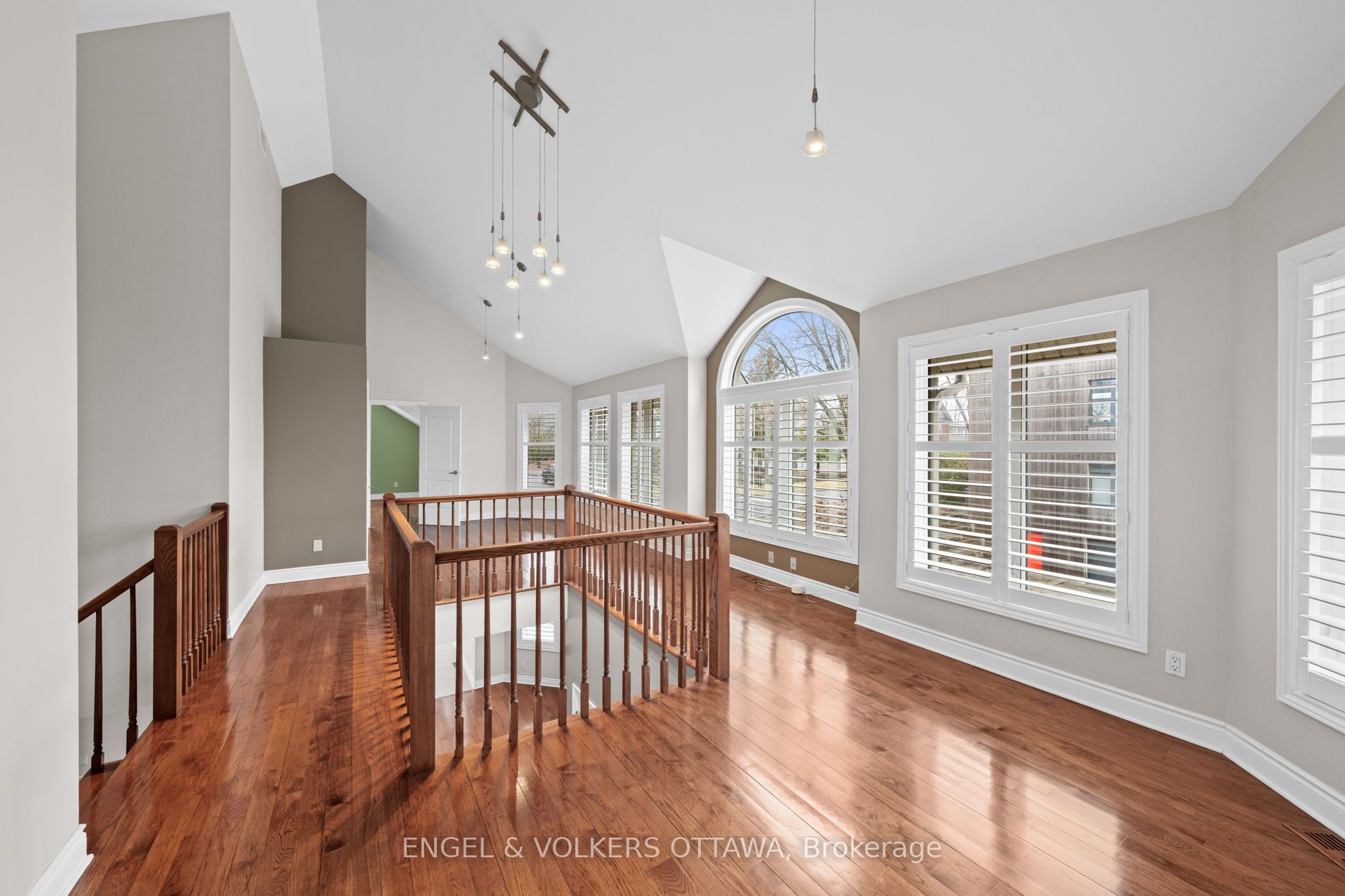 249 Atlantis Avenue Property Photo 10