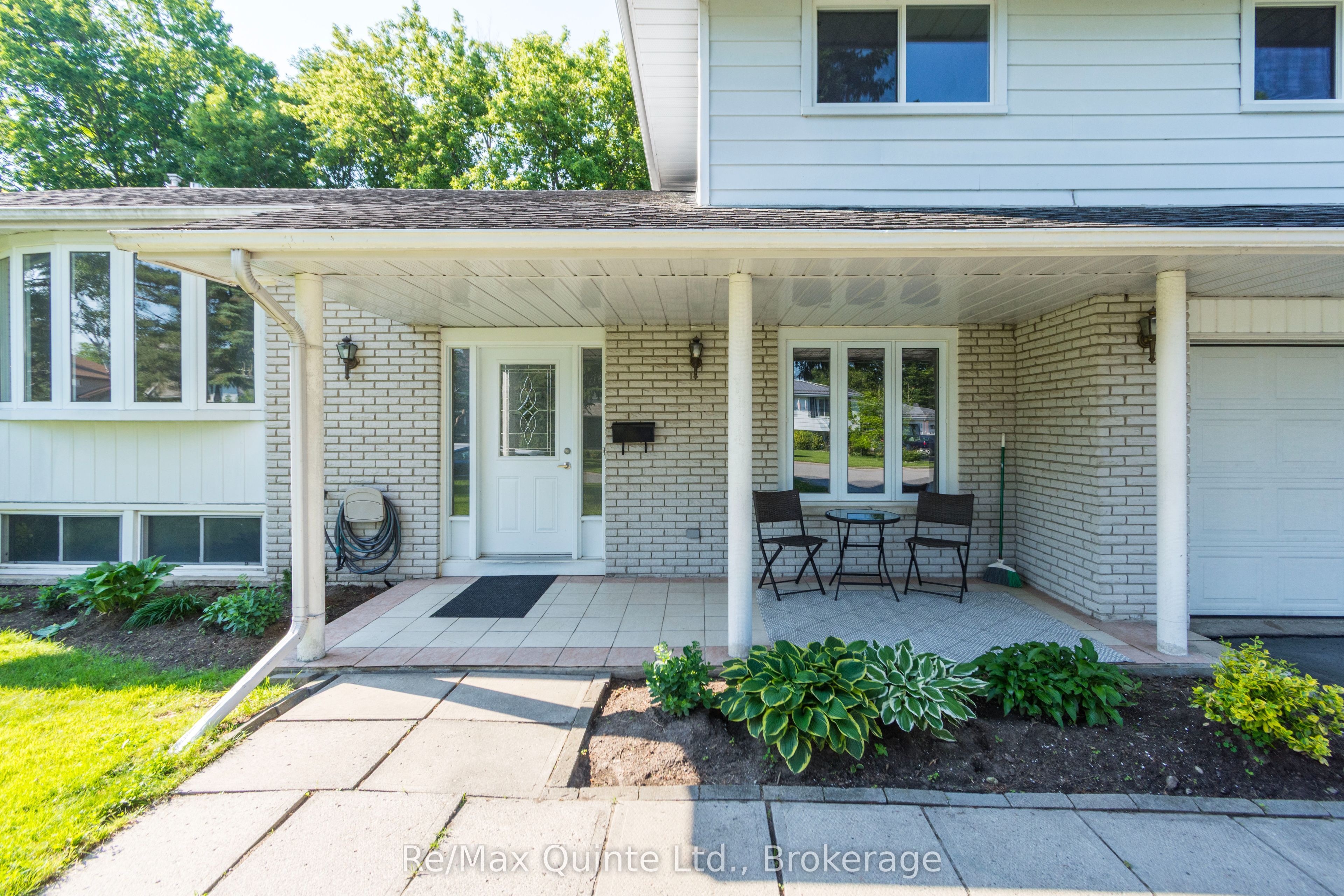 5 Flint Drive Property Photo 4
