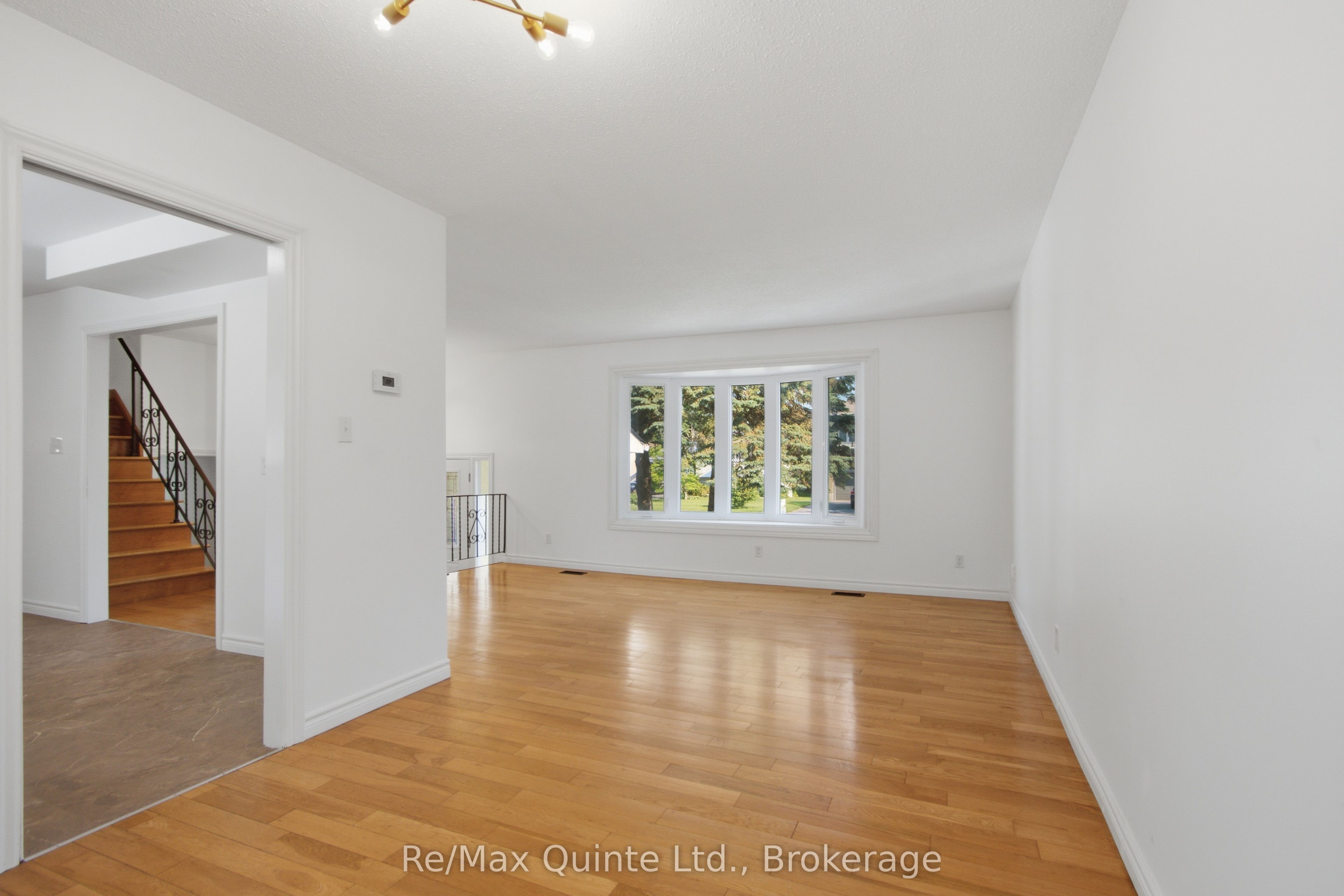 5 Flint Drive Property Photo 9